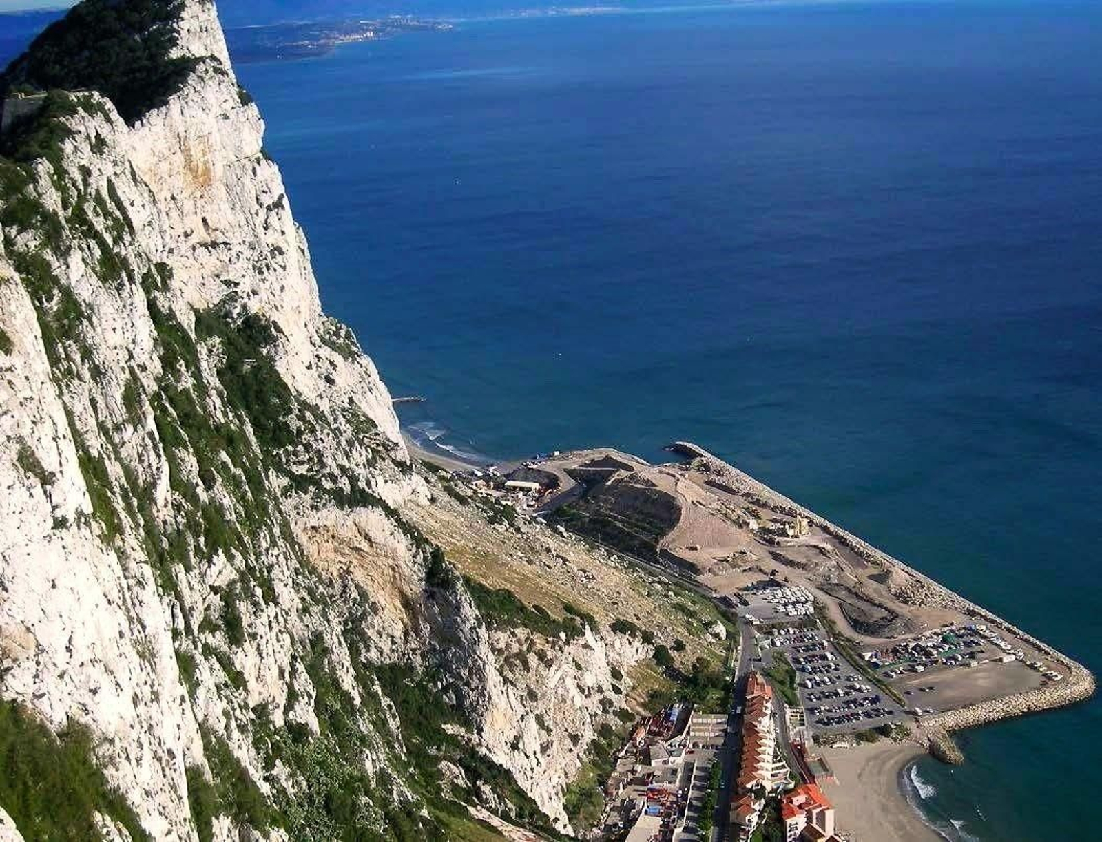 Zona en la que se está produciendo el rellenado, según los ecologistas.