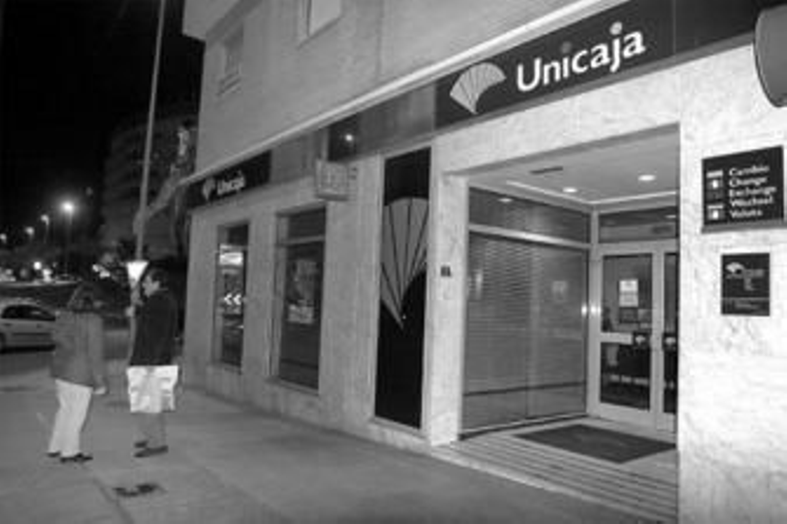 Imagen de la sucursal que fue atracada ayer, muy cerca de la rotonda del Minotauro.