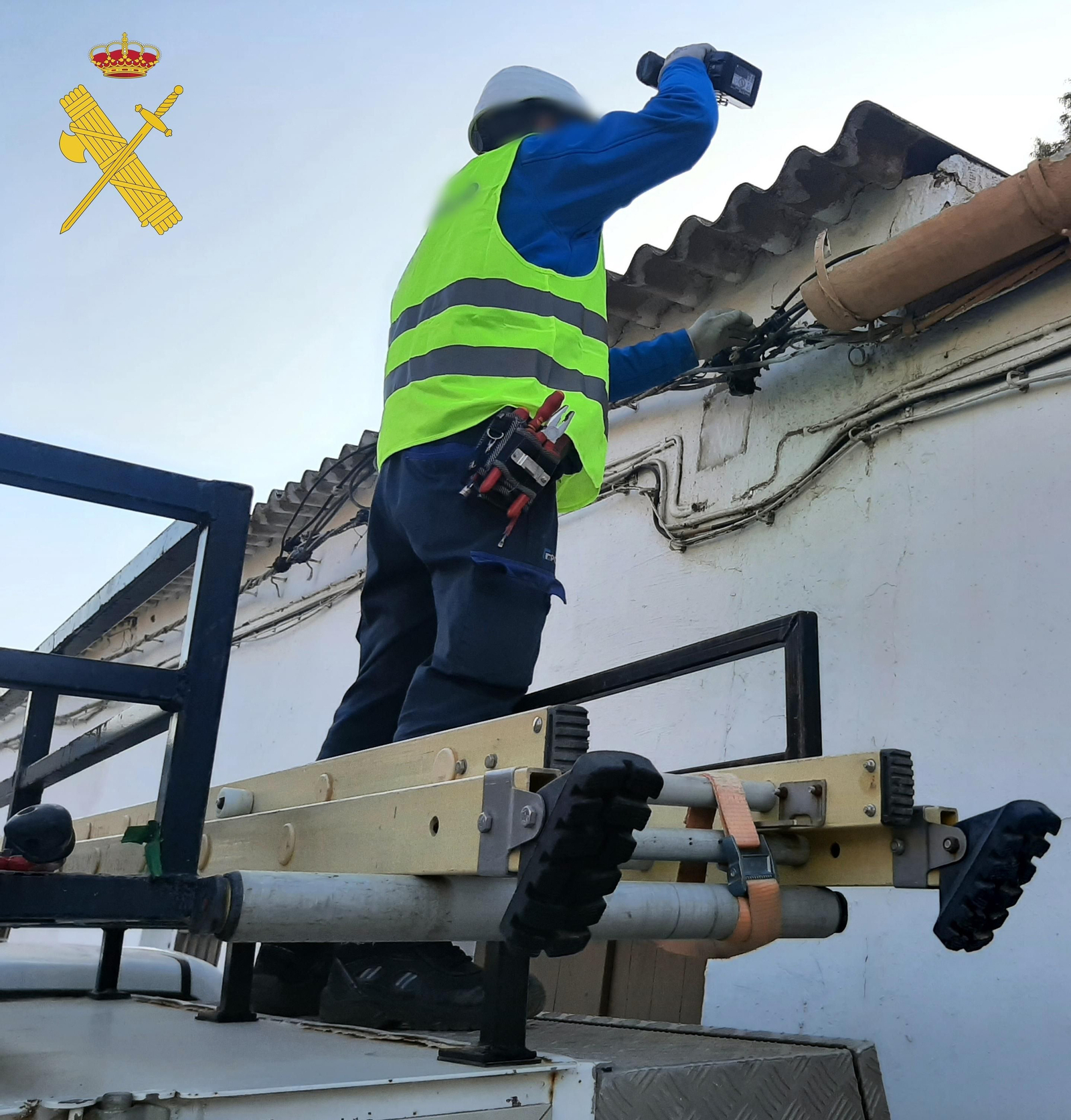 La lucha contra los enganches ilegales se salda con 18 investigados y un detenido en Cuevas