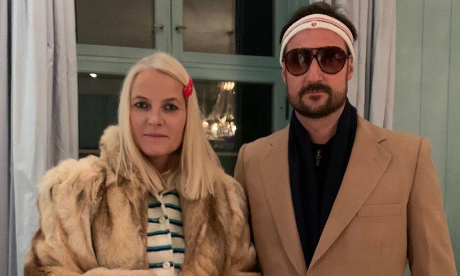 Haakon y Mette Marit de Noruega, disfrazados como los protagonistas de una película.