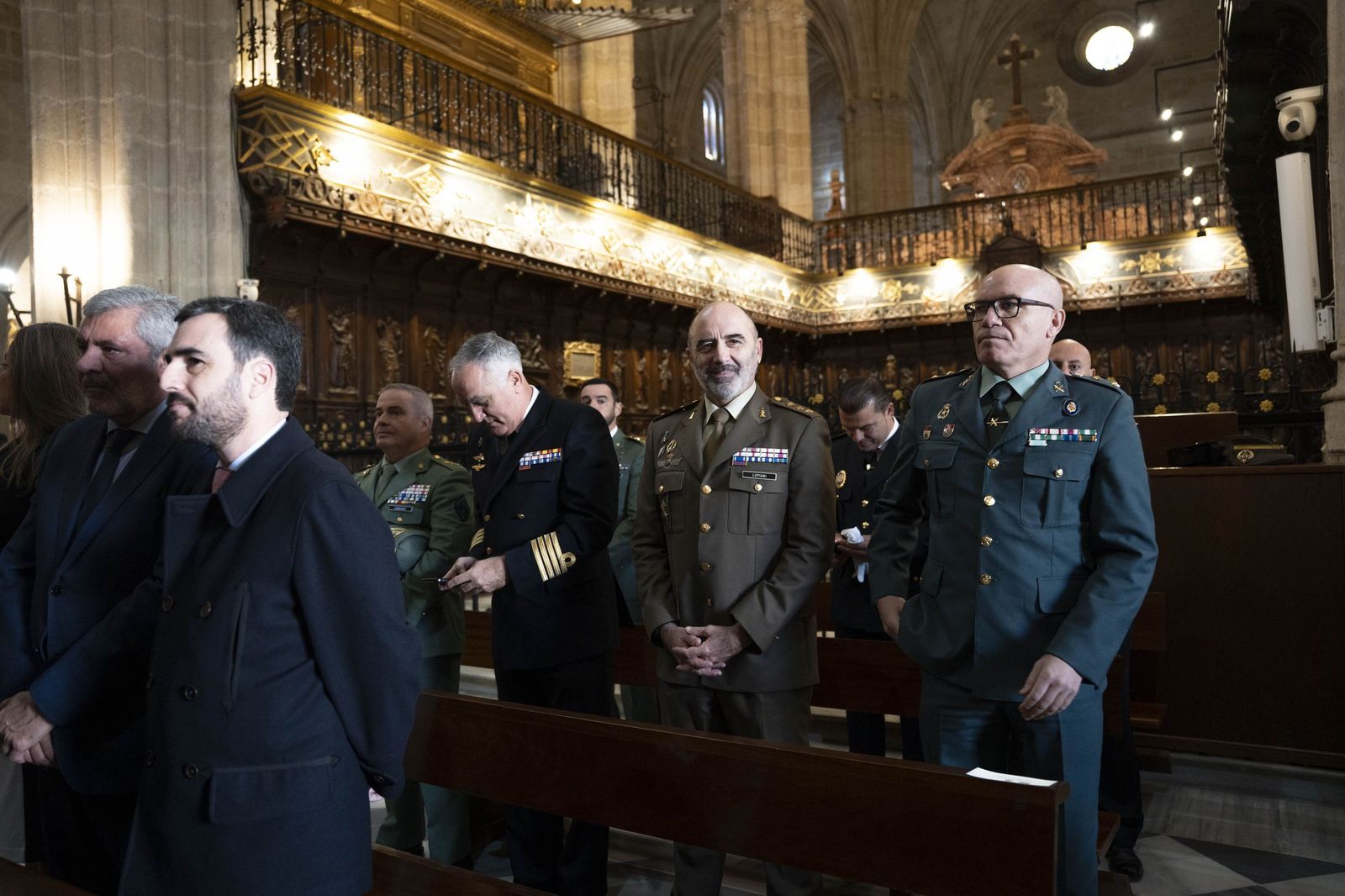 El Pendón vuelve a alzarse en Almería: memoria y ciudad bajo la luz de diciembre
