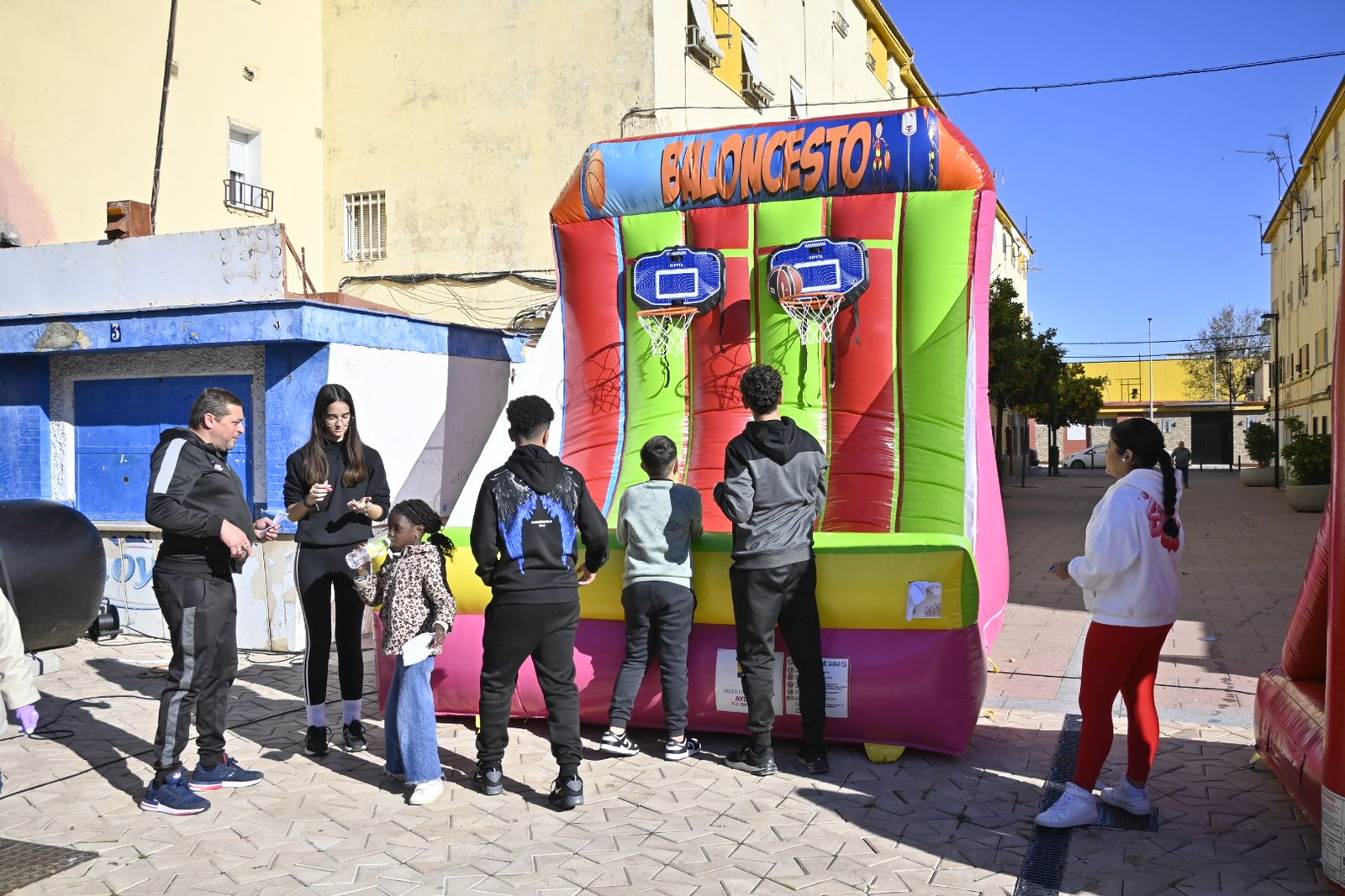 Las fotografías de los juegos de navidad para los niños de Pérez Cubillas