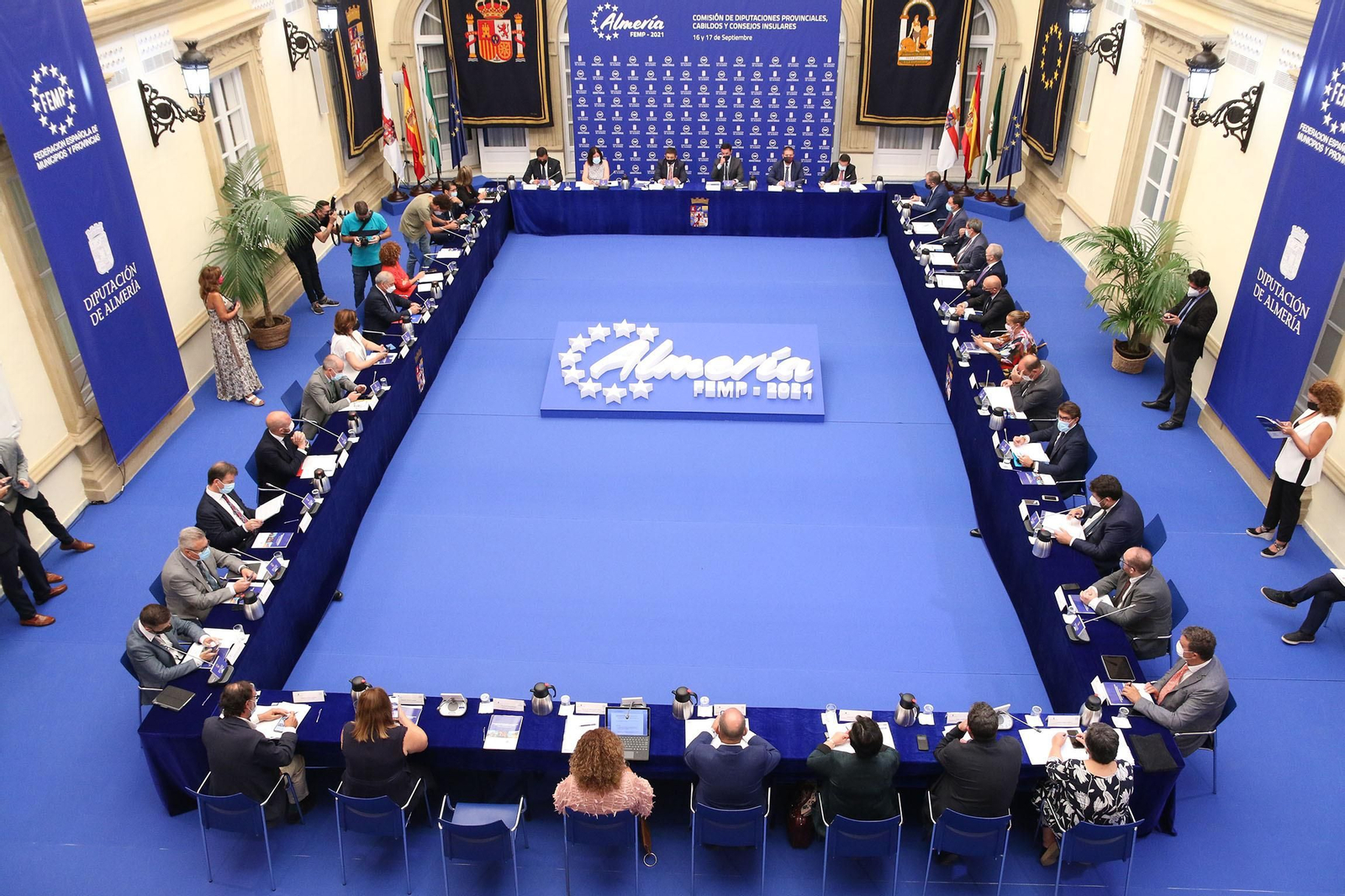 Fotogalería de la Comisión de Diputaciones Provinciales, Cabildos y Consejos Insulares