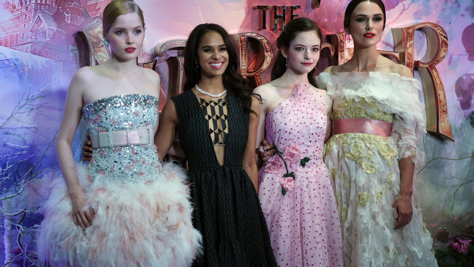 Ellie Bamber, Misty Copeland, Mackenzie Foy y Keira Knightley en el estreno europeo de 'El Cascanueces y los cuatro reinos'