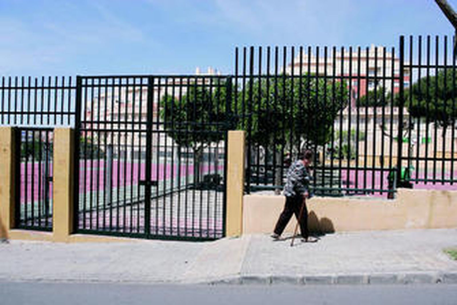 Colegio Ángel Suquía, en Piedras Redondas.