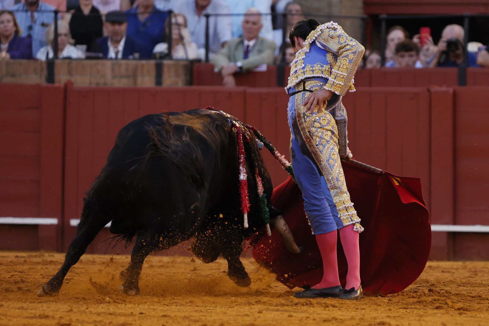 Las imágenes del primer festejo de San Miguel