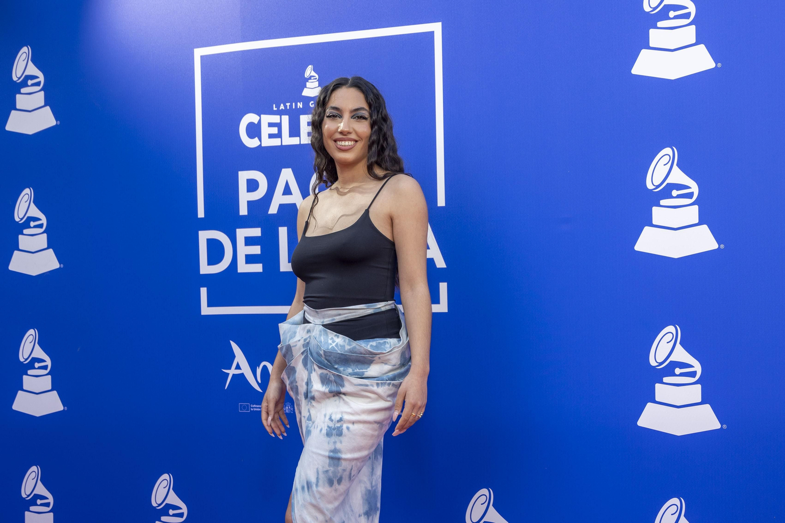 Las imágenes de la alfombra roja en el Falla con el homenaje de los Latin Grammy a Paco de Lucía