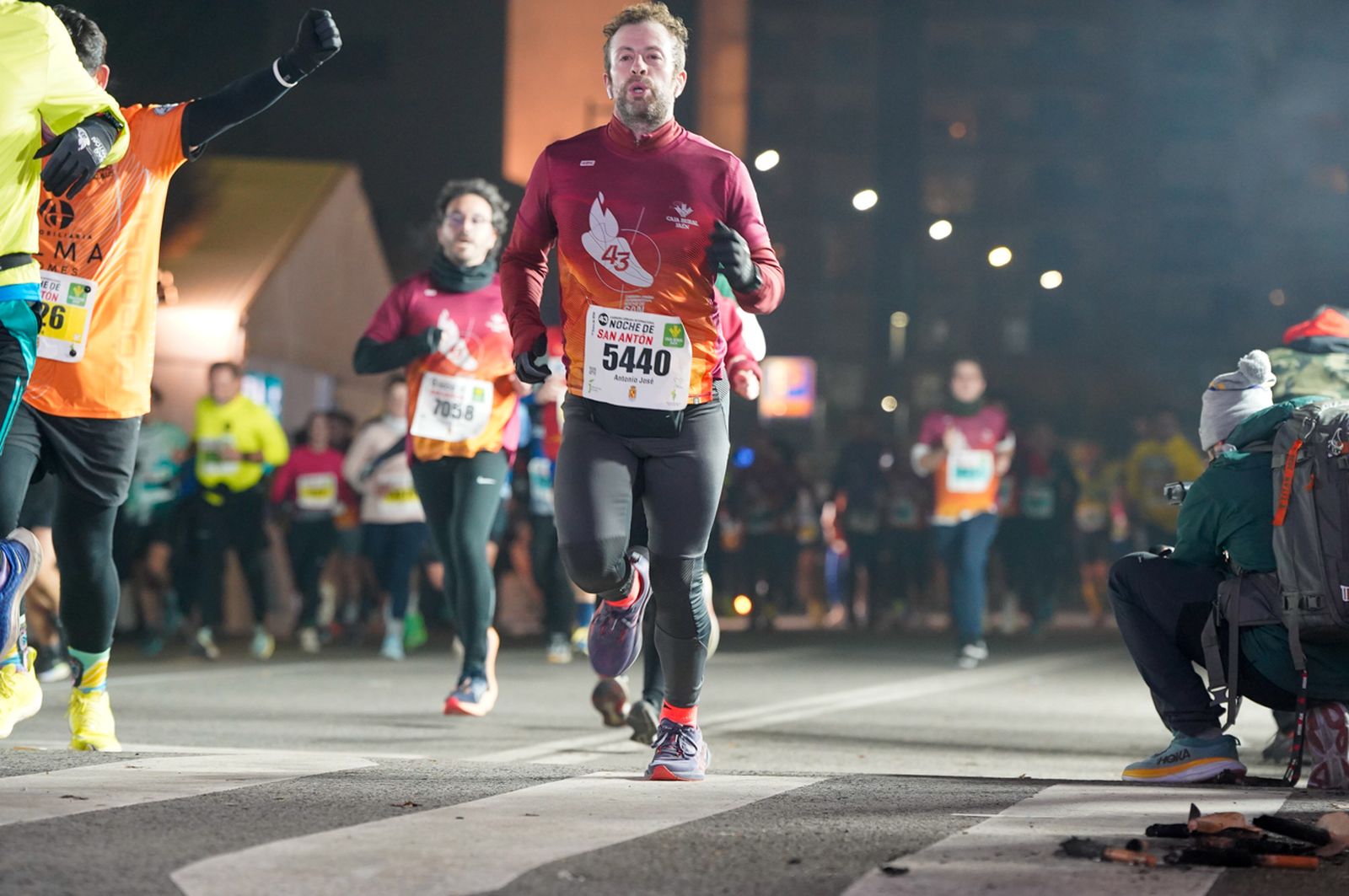 En imágenes: búscate en tu llegada a meta de la Carrera de San Antón 2026 (13)