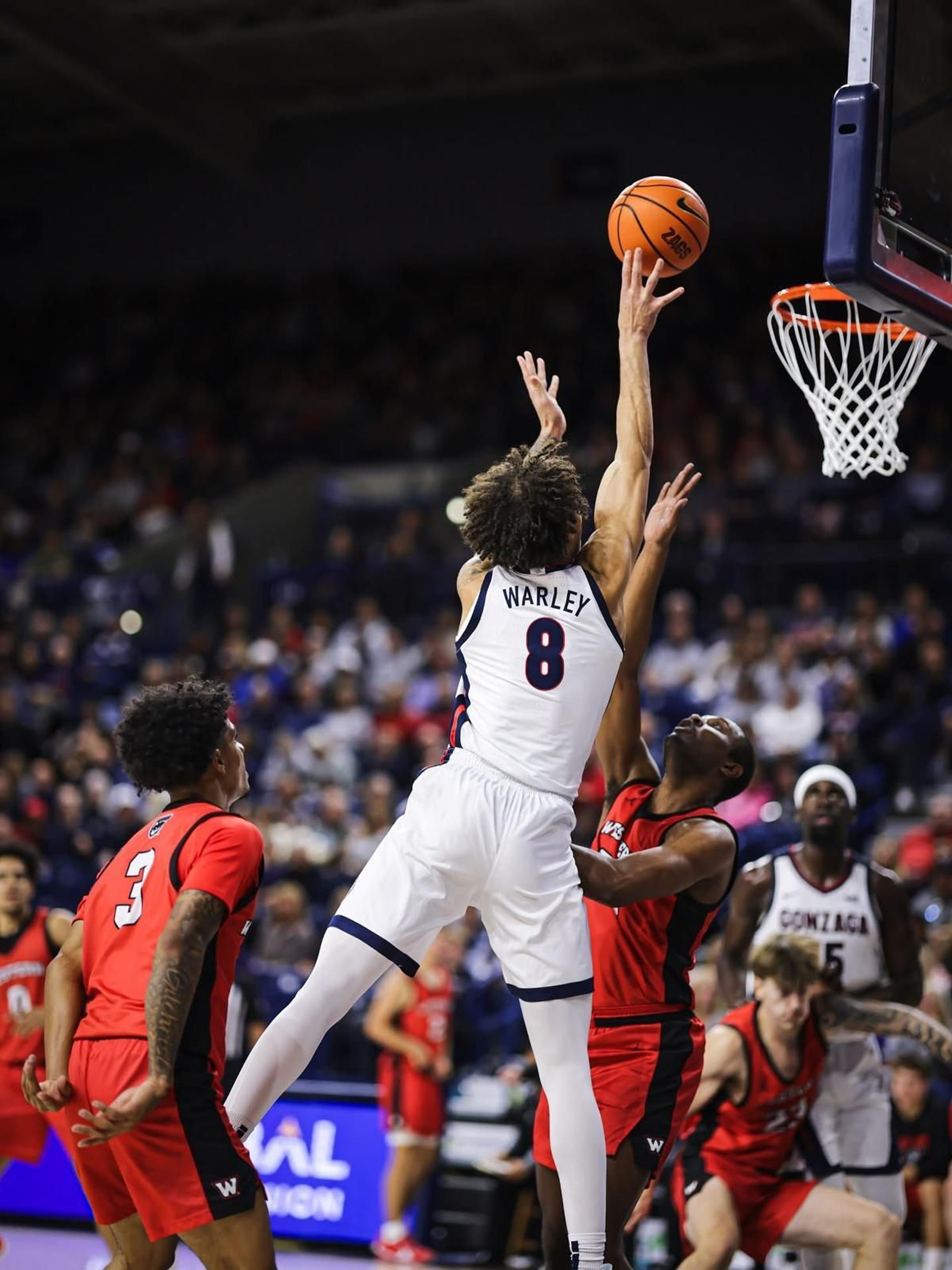 Mario Saint-Supéry deja destellos en su segundo partido con Gonzaga