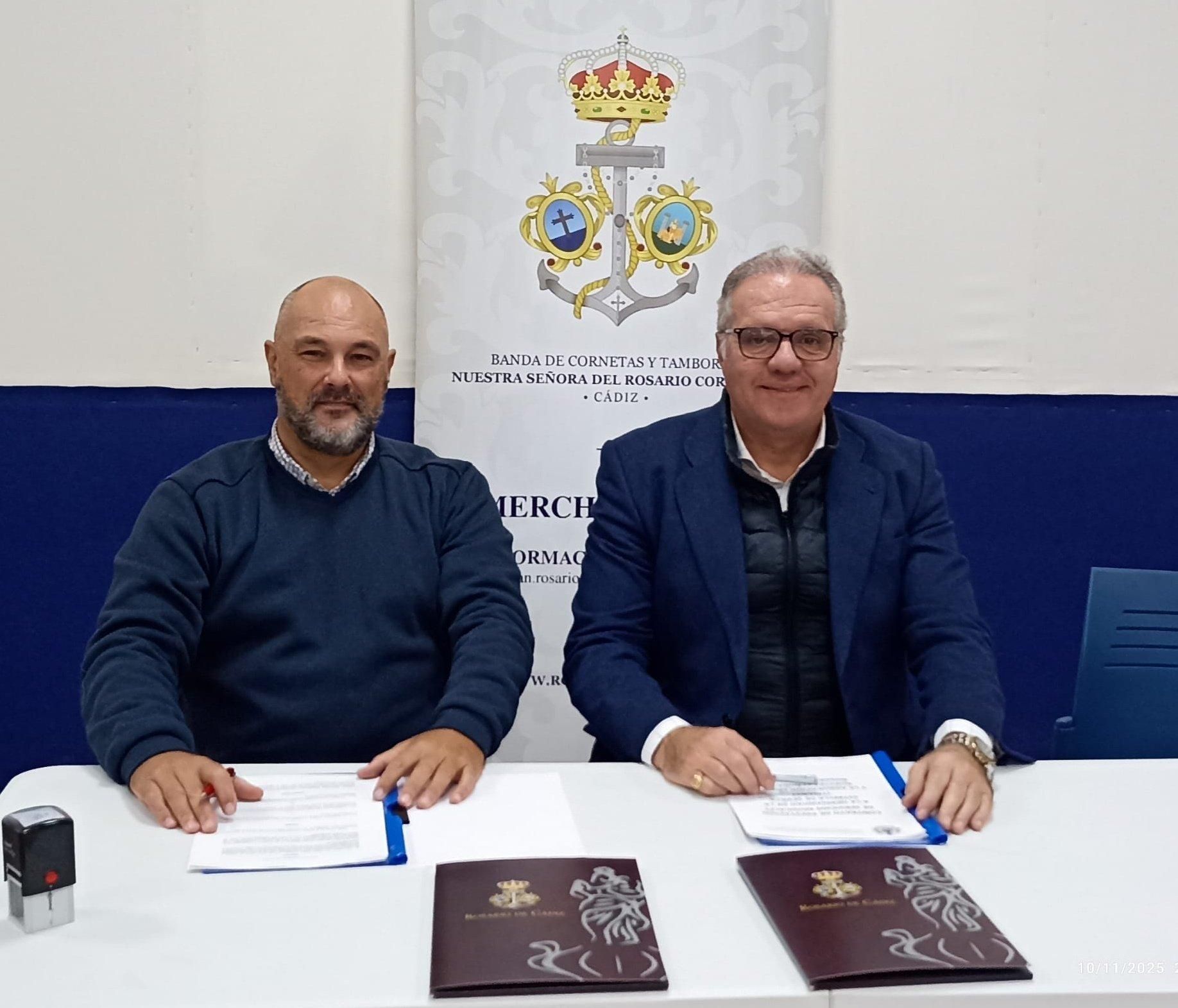 La Estrella firma la renovación de Rosario de Cádiz por cuatro años más