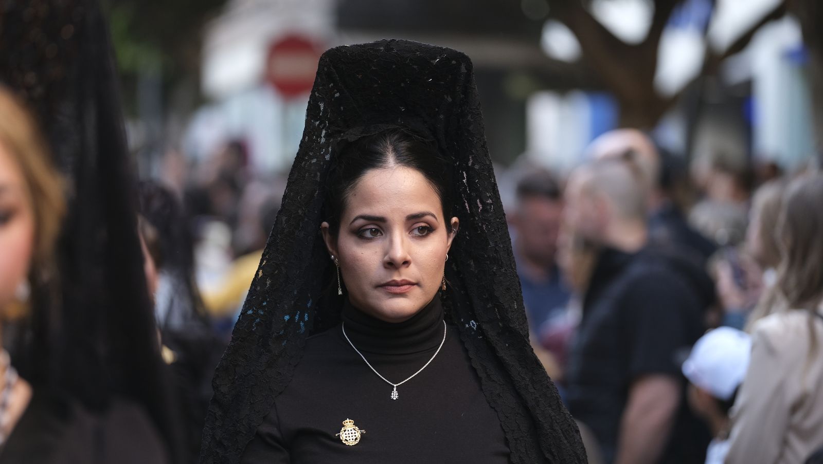 Procesión del Santo Entierro en Almería, en imágenes