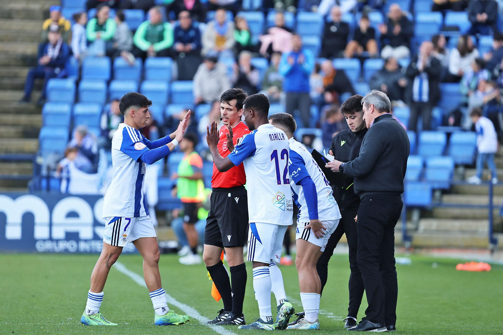 Las imágenes del encuentro entre el Recreativo de Huelva y el Ceuta