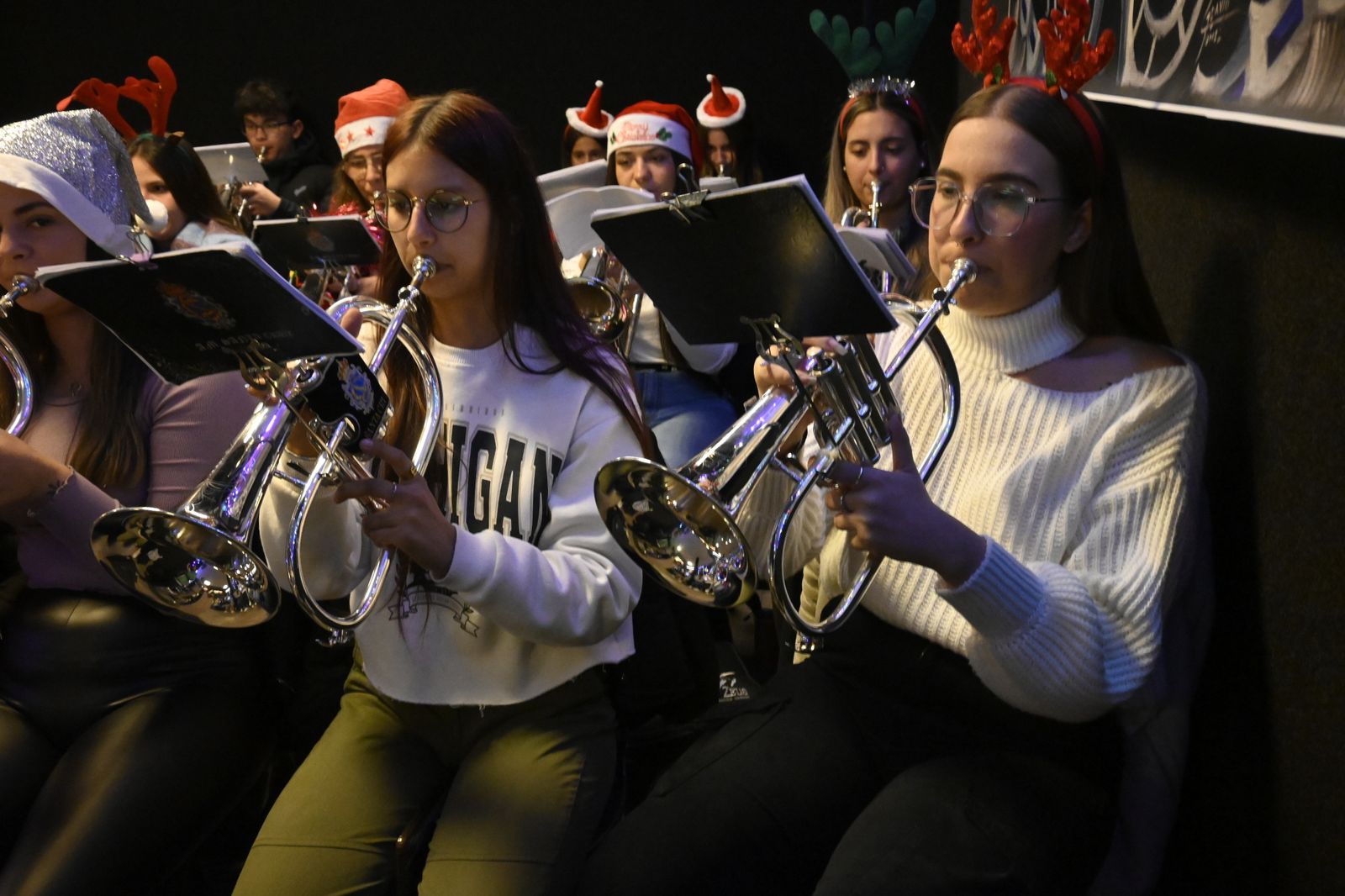 Ensayo preparatorio de la AM Santa Cruz para la cabalgata de Reyes Magos, en Imágenes