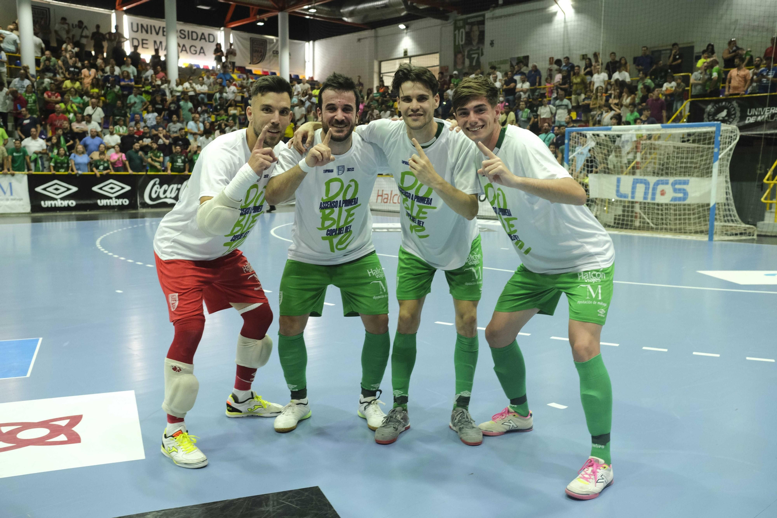 La fiesta del ascenso del BeSoccer UMA Antequera, en imágenes