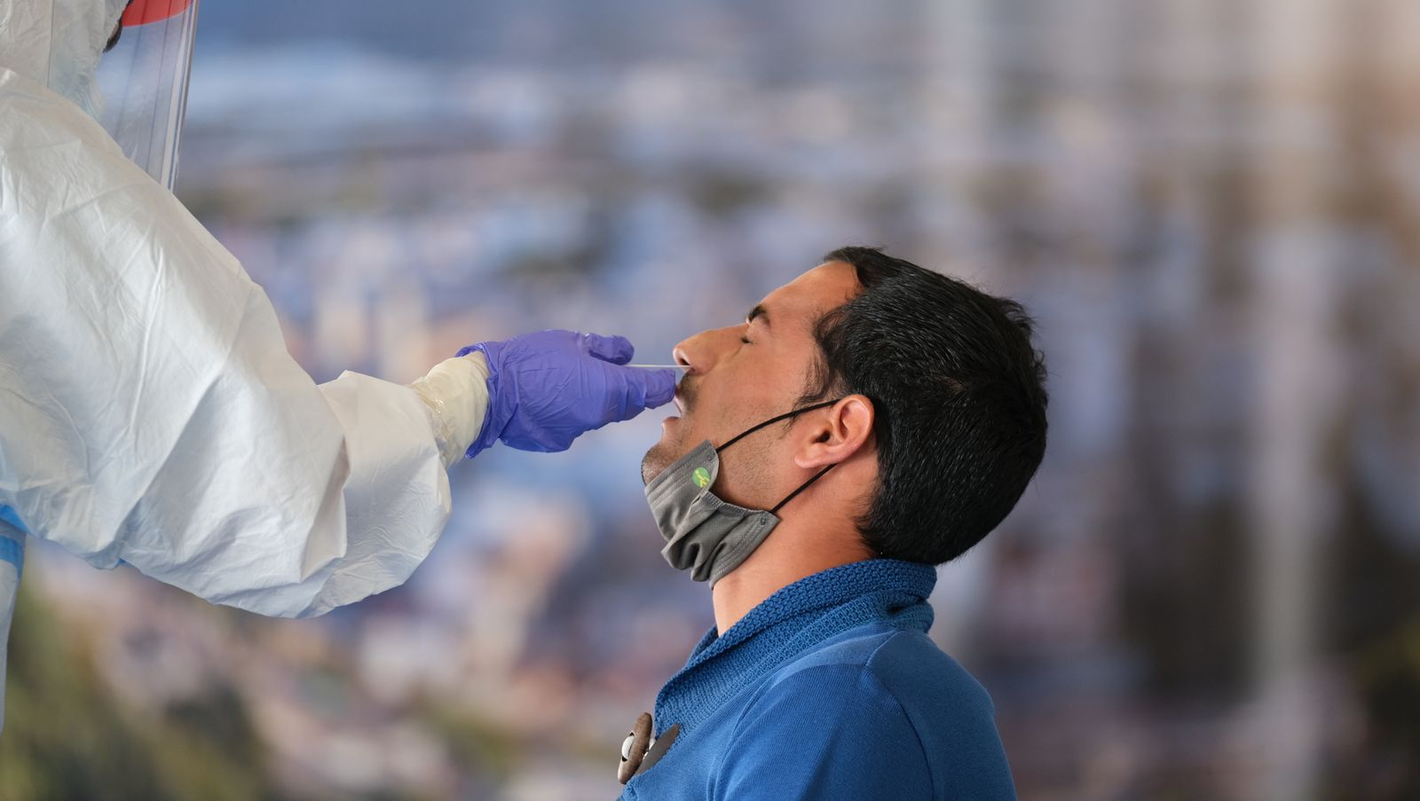 Fotogalería cribado test antígenos COVID-19 en Berja. Almería