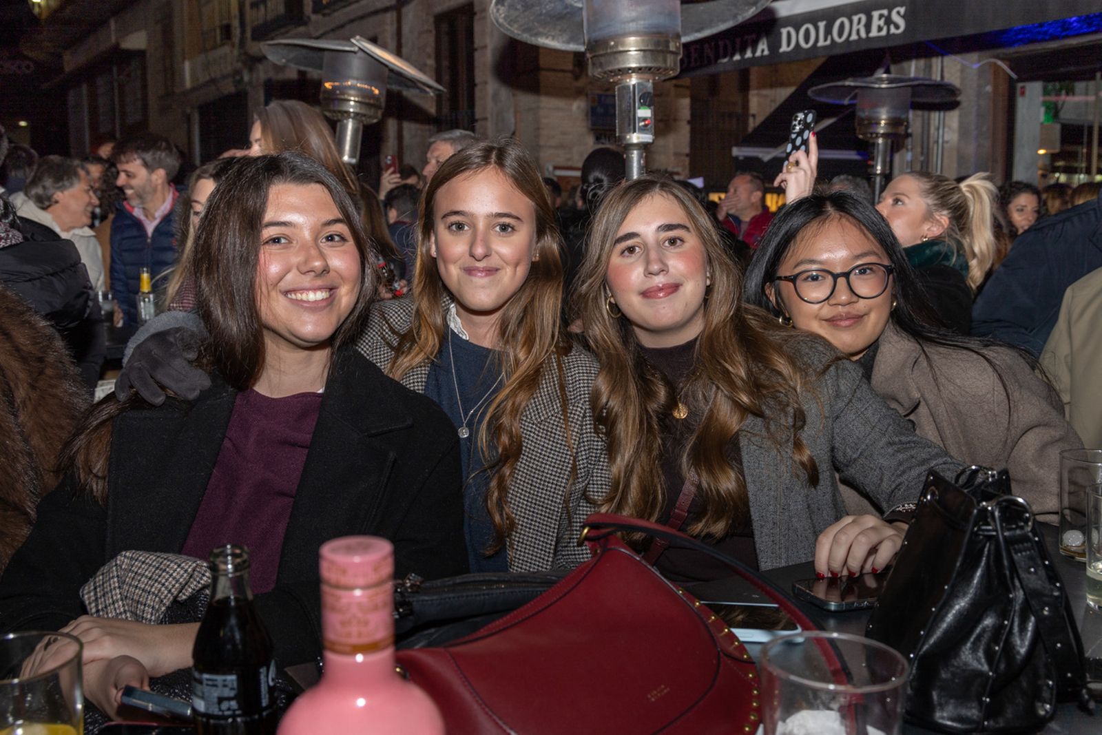 Así disfruta Jaén del concierto extraordinario a pie de calle: "Único Pop Rock"