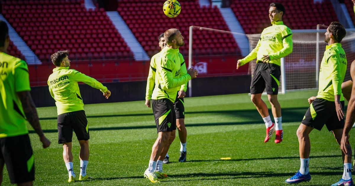 El Almería, a tomar impulso en la carrera por el ascenso contra el Córdoba