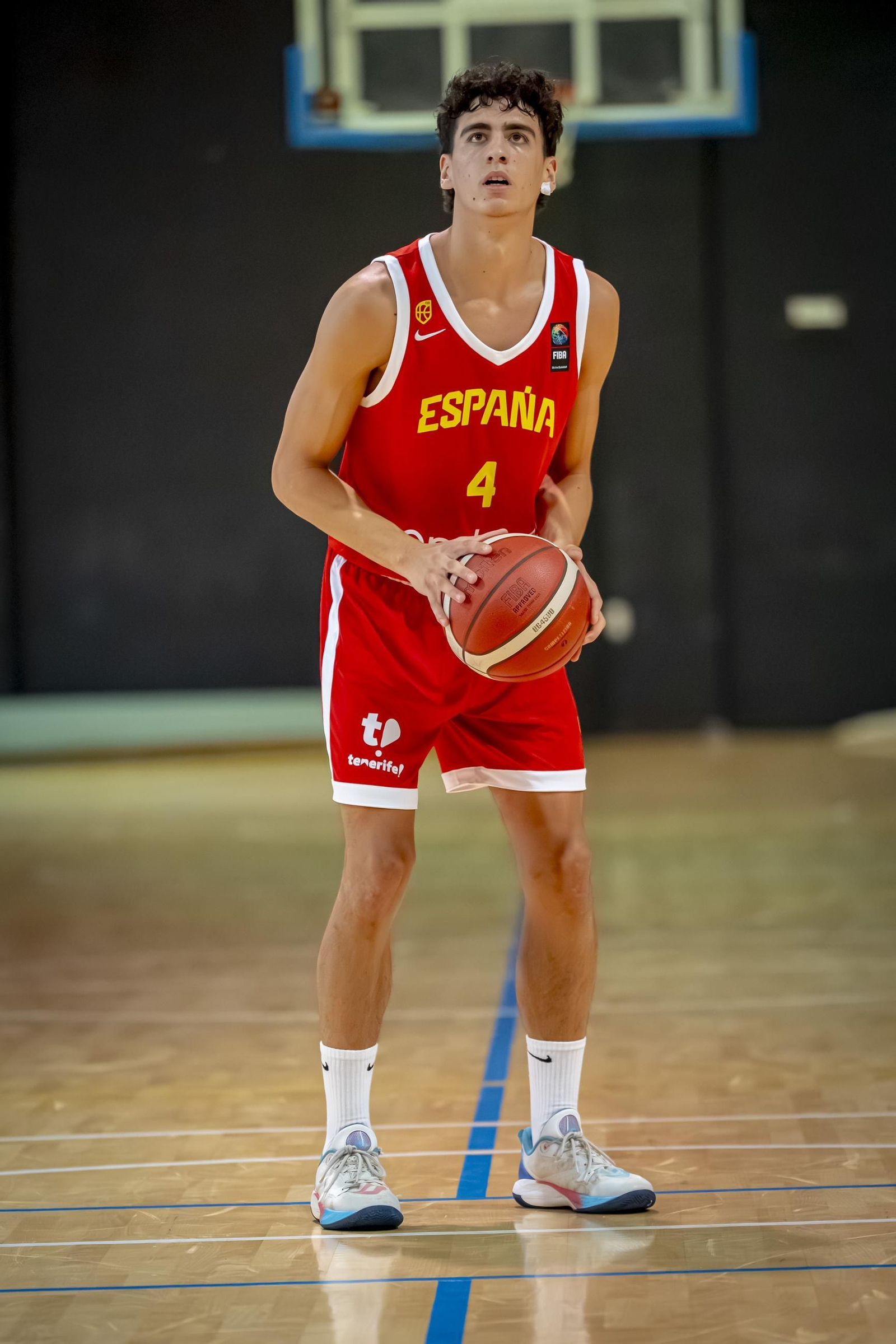 España B, con Álvaro Folgueiras, derrota a Costa de Marfil antes de venir a Málaga
