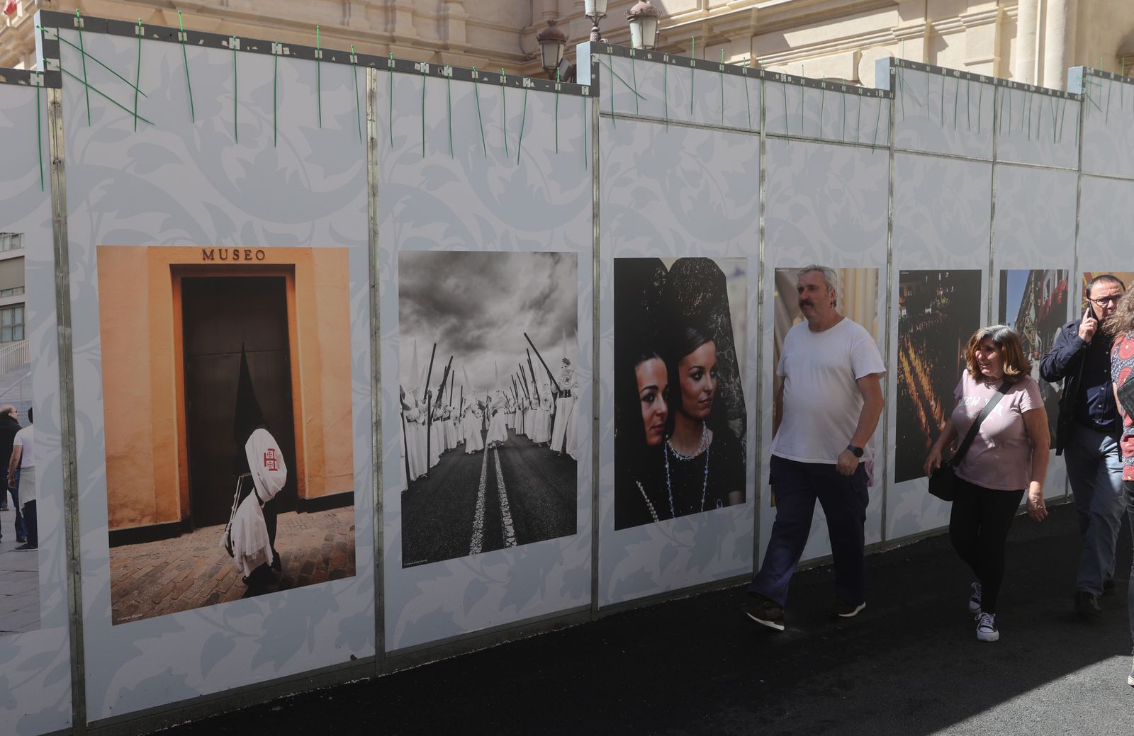 Vinilos en los palcos de la Plaza de San Francisco