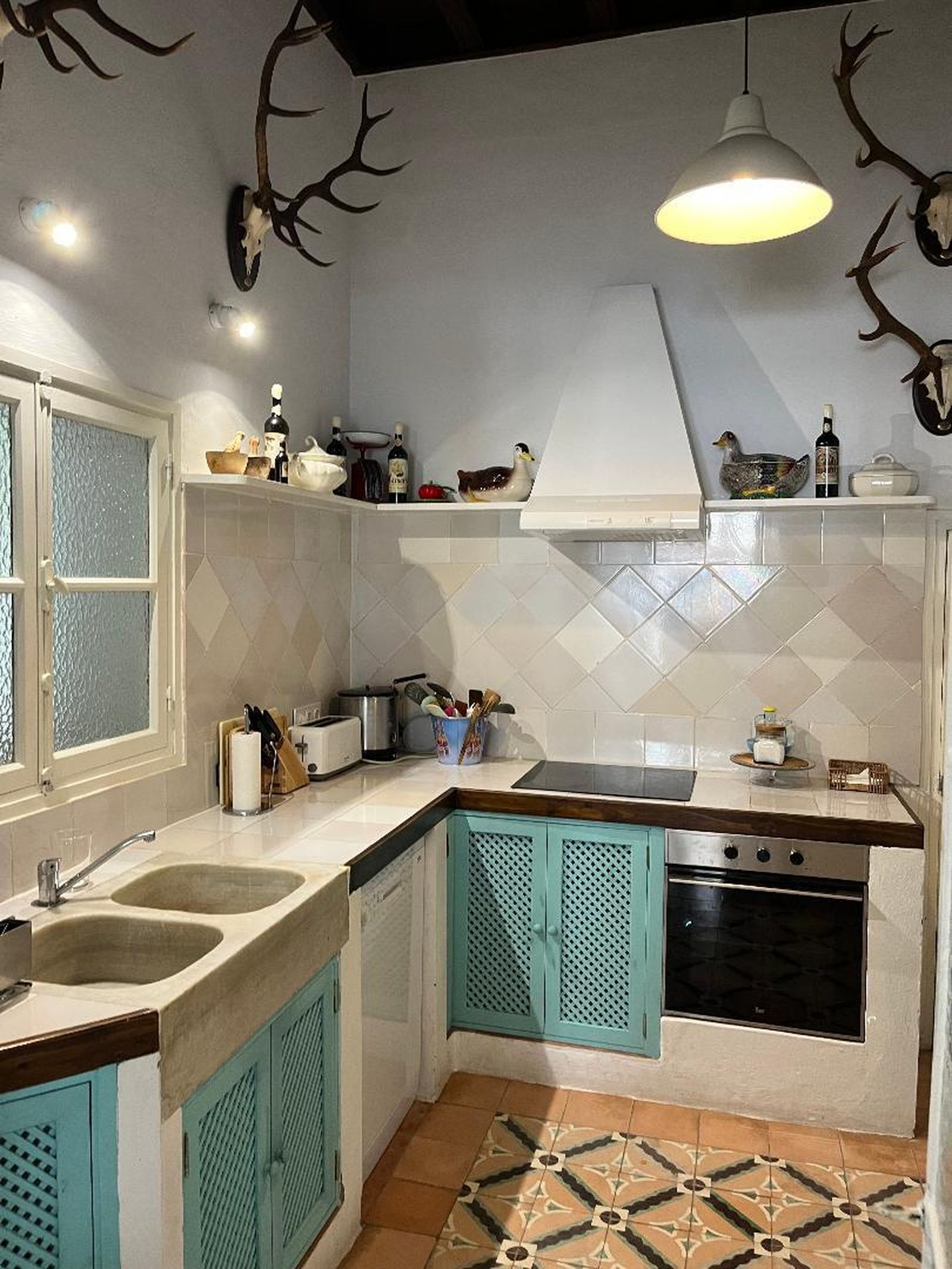 Así es el interior de la casa de Sanlúcar del matrimonio Angulo-Cuquerella