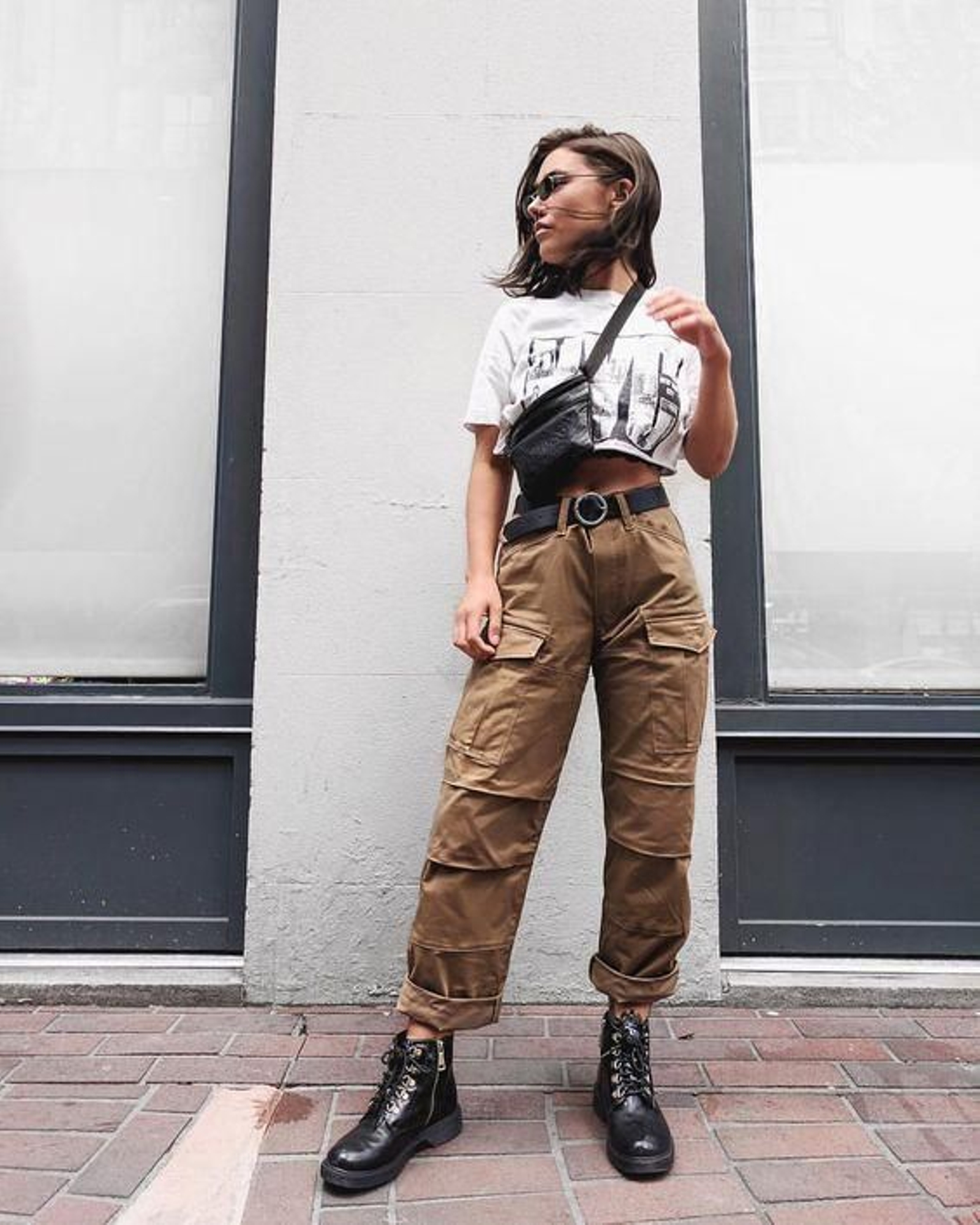 Look con pantalones cargo. Look con pantalones cargo.