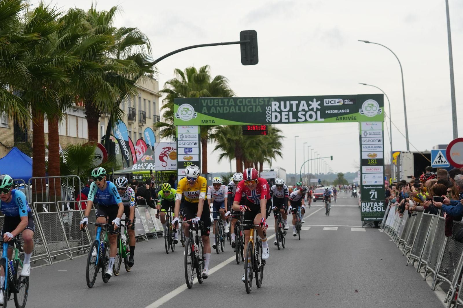 Las mejores fotos del paso por Pozoblanco de la Vuelta Ciclista a Andalucía