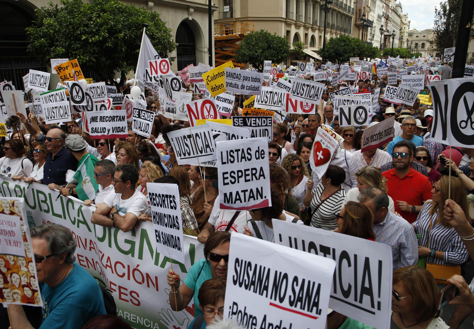 La manifestación contra los recortes en la Sanidad pública