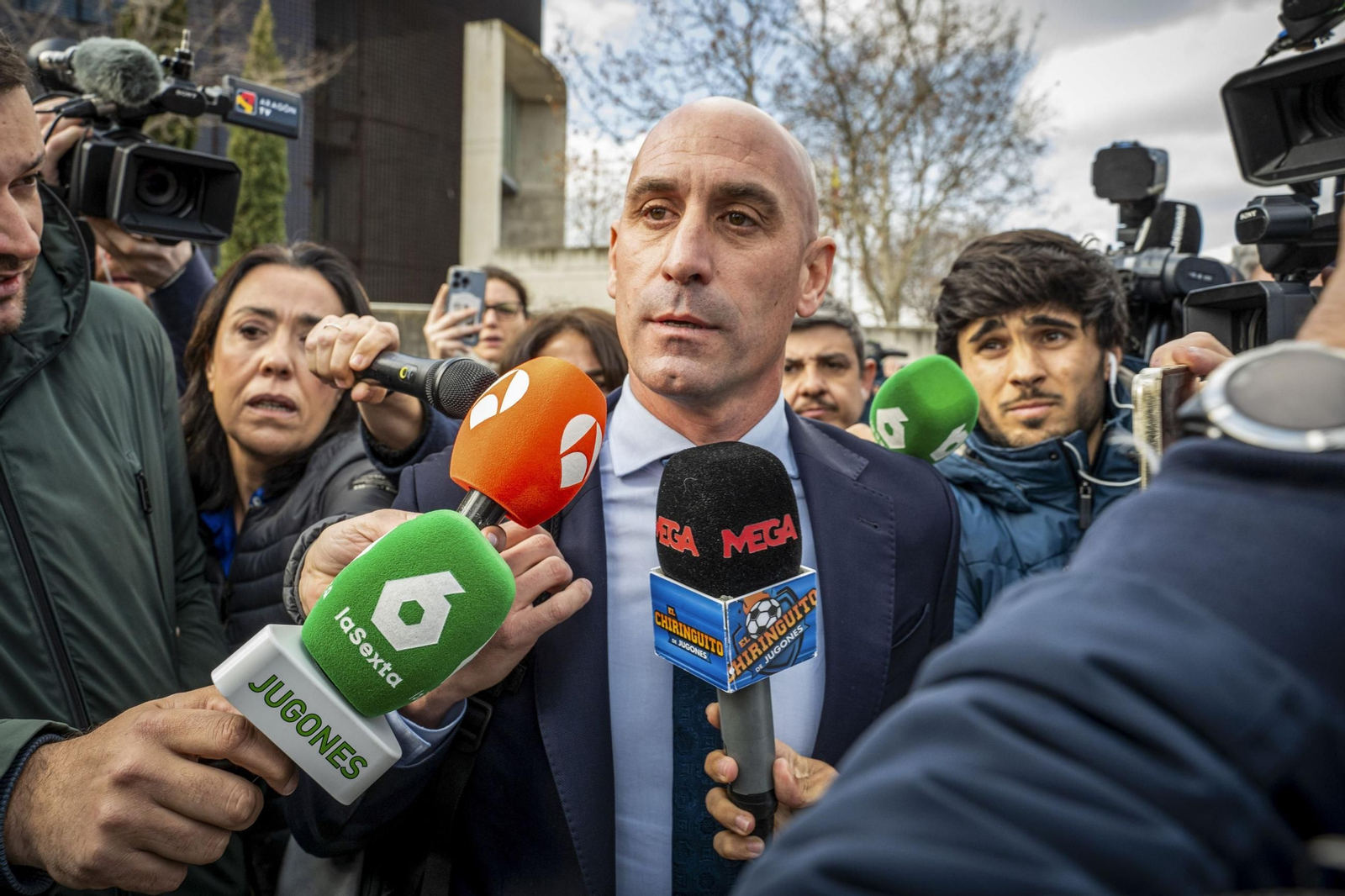 Las fotos del día de la declaración de Rubiales en el juicio