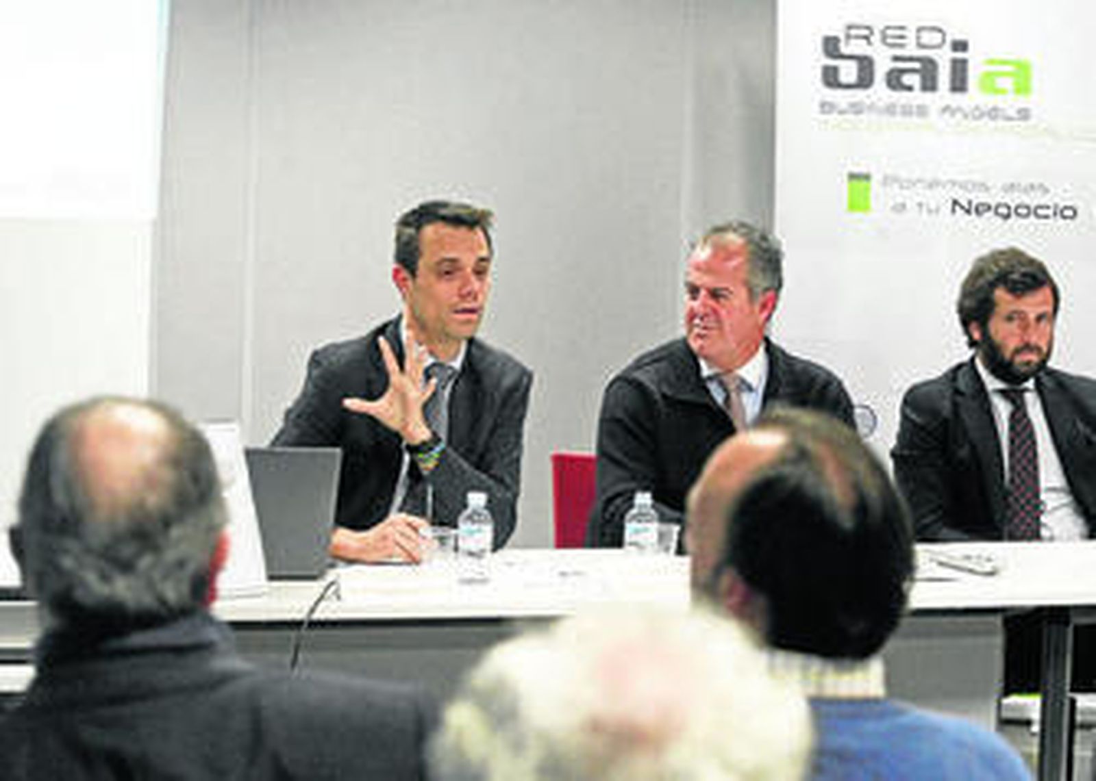 Un momento de la jornada de trabajo sobre la Red BAIA de 'bussines angels', ayer en la sede de la FECG.