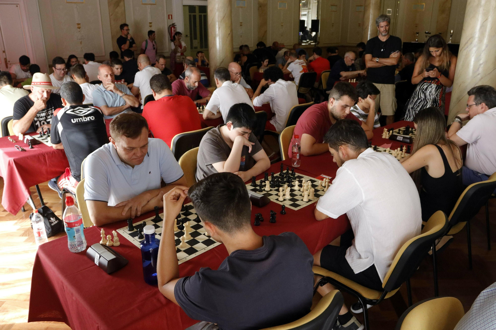 Fotogalería del Open de Feria de Ajedrez en el Círculo Mercantil