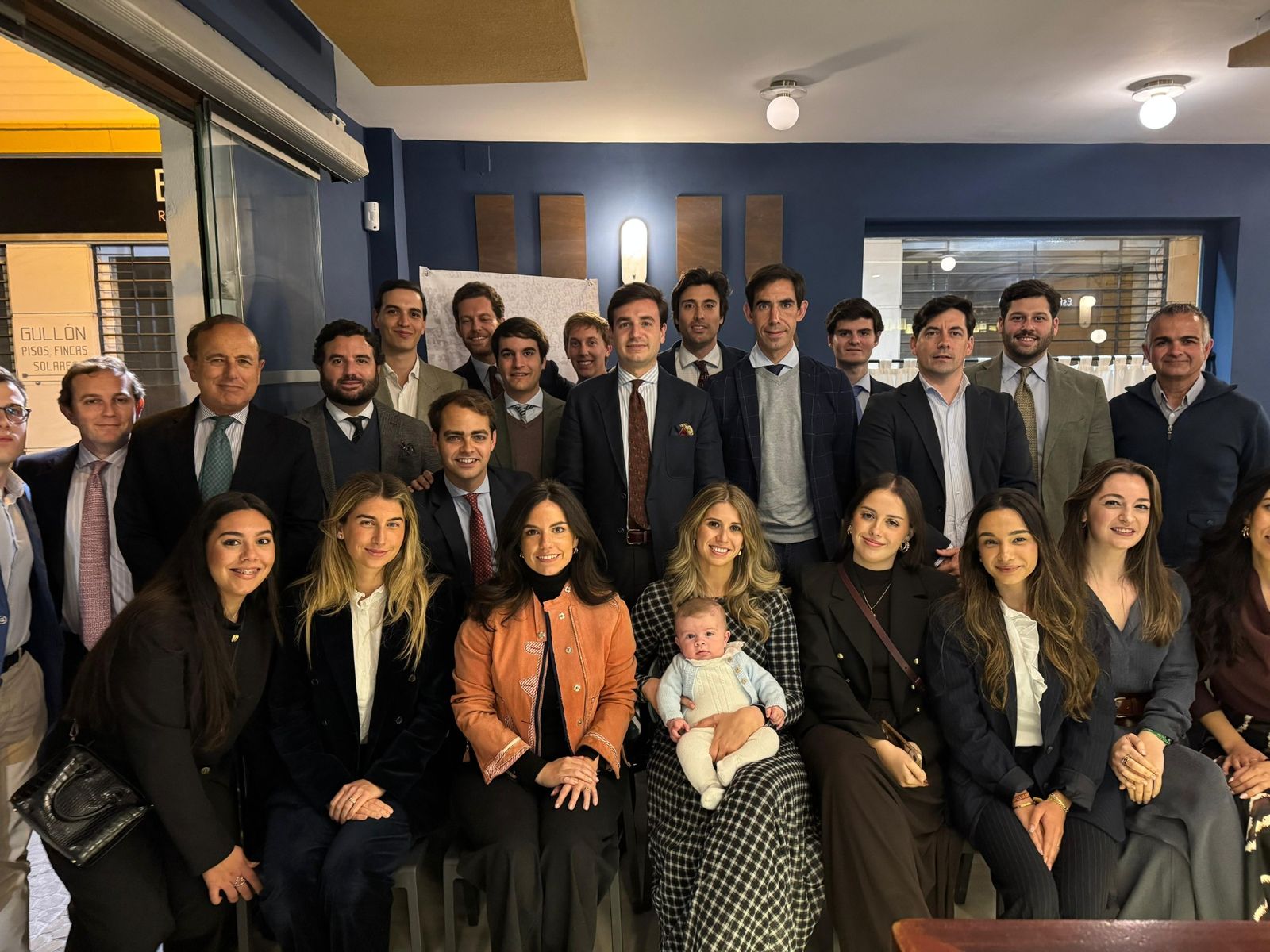 Los socios del círculo 'Puerta Carmona' inician la conmemoración de su décimo aniversario.