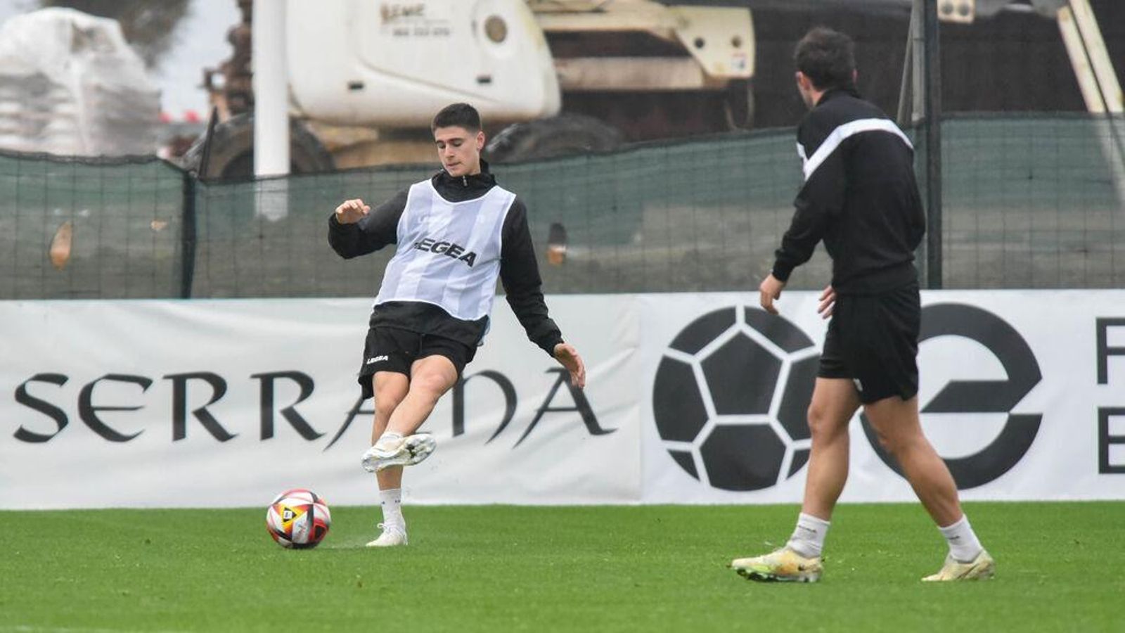 Kai Mauro, en un entrenamiento con la Balona