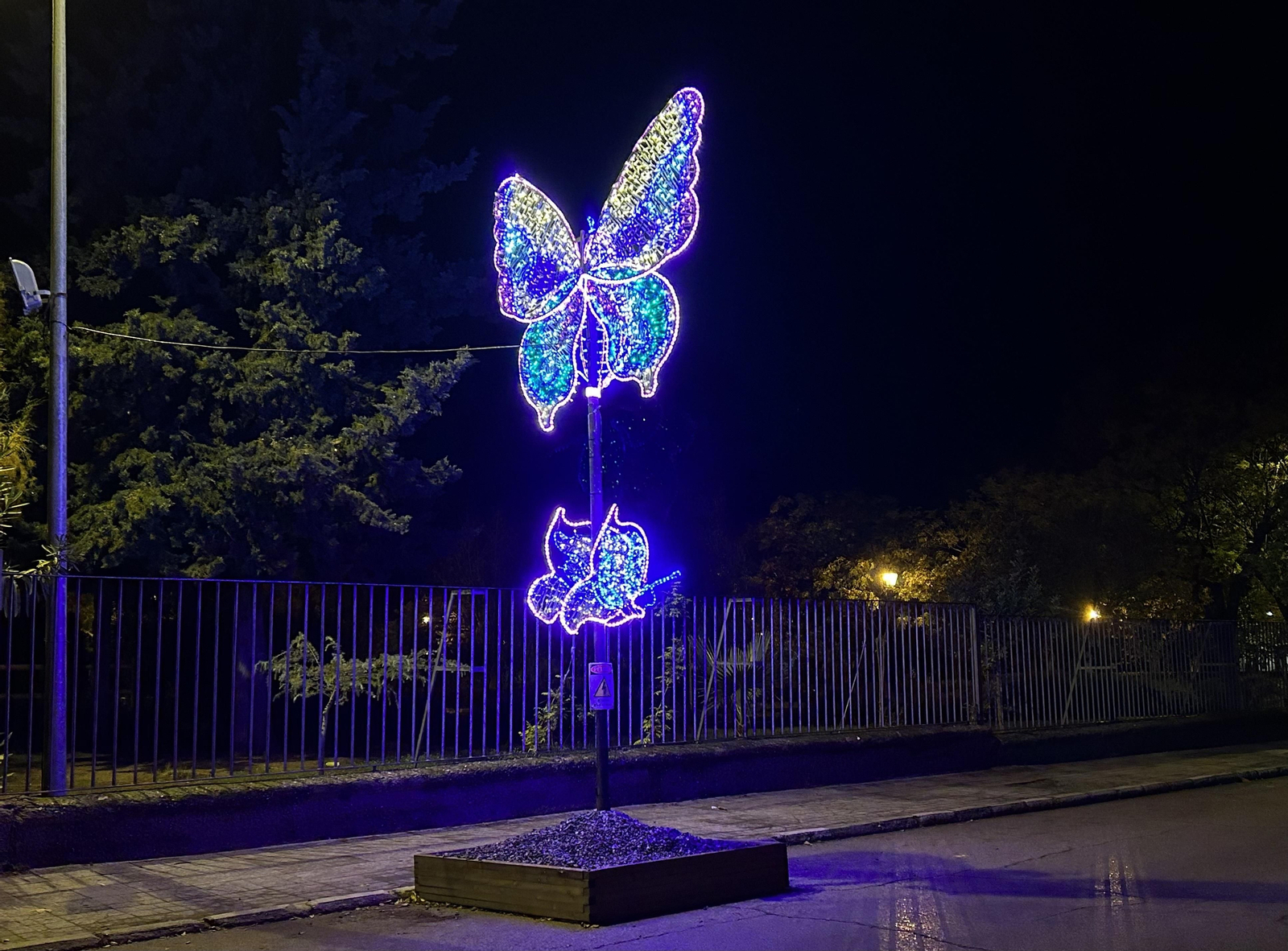 El encendido del alumbrado navideño de Peñarroya-Pueblonuevo, en imágenes