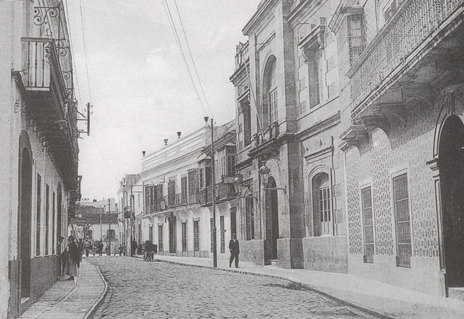 El Ayuntamiento algecireño atendió la petición de Ana Rojas, viuda de Cristóbal González.