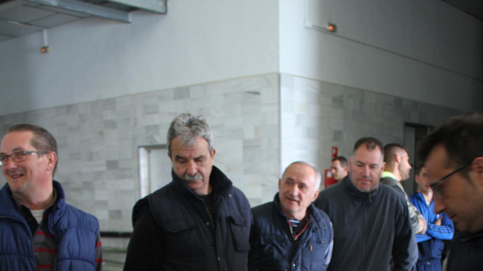 La subasta en la lonja supone la culminación de una jornada de pesca.