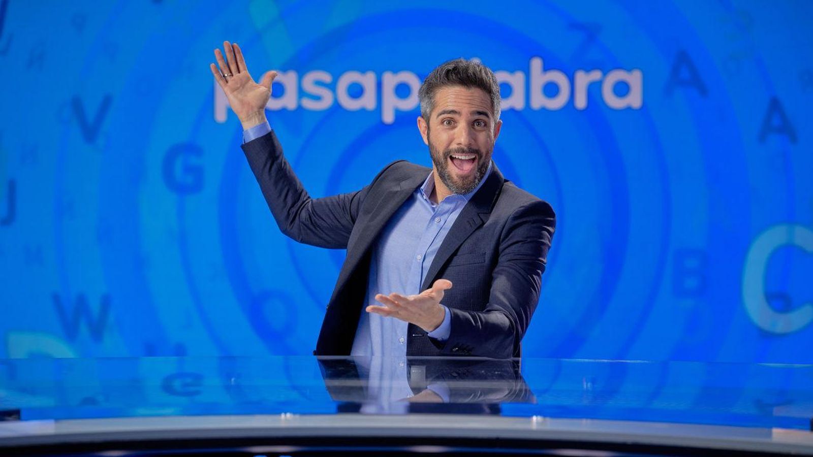 Roberto Leal presenta 'Pasapalabra' y 'El desafío' en Antena 3.