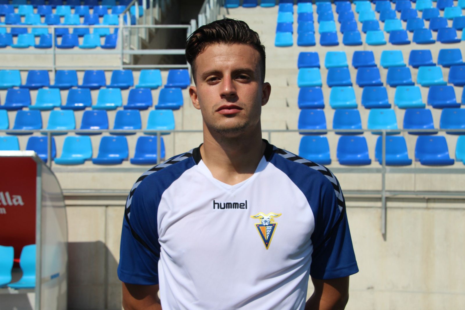 Dani Hernández, tercer refuerzo invernal del Almería B.