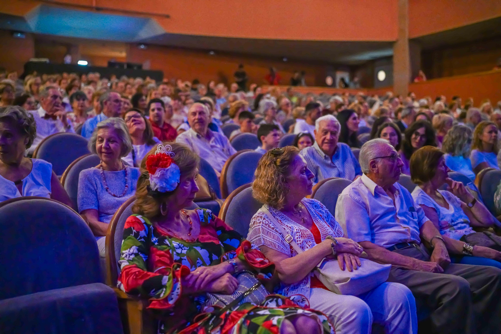 Imágenes de la gala de clausura de los talleres de mayores de Almería