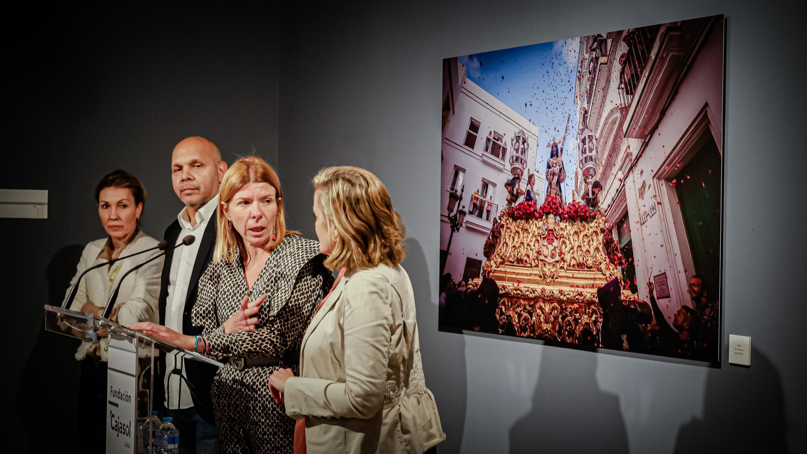 Presentación de 'Visiones' en la sede de la Fundación Cajasol