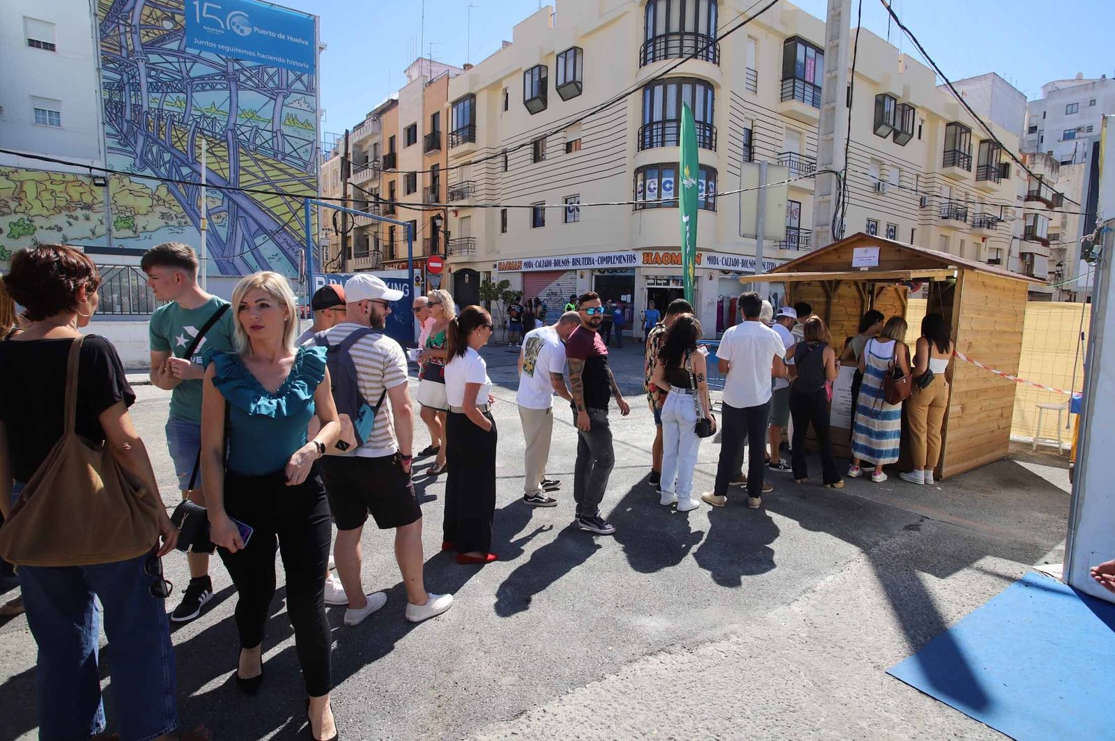 Imágenes del ambiente en la Feria de la Tapa de Huelva