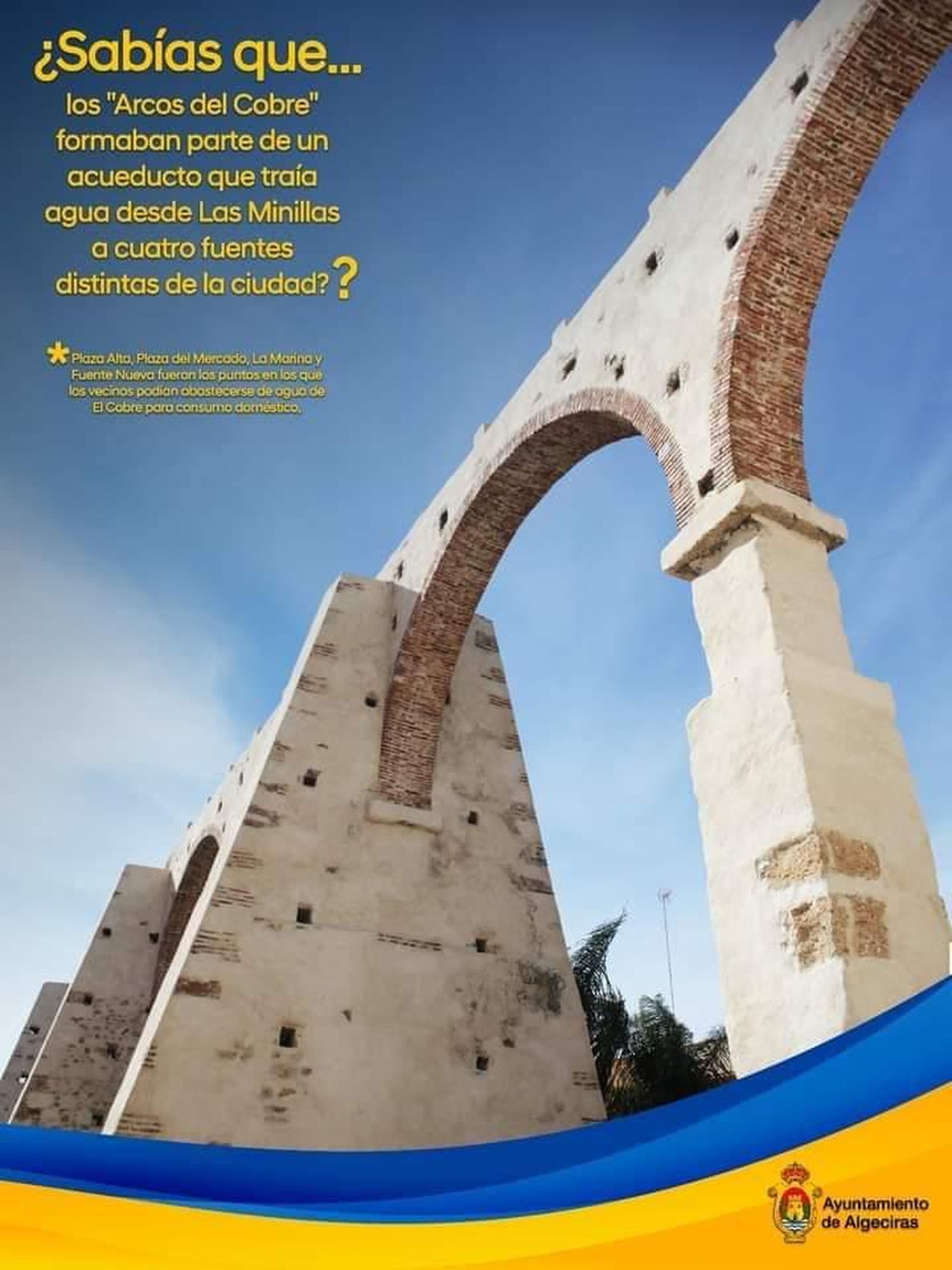 Carteles sobre las curiosidades de Algeciras expuestos en Plaza Alta.