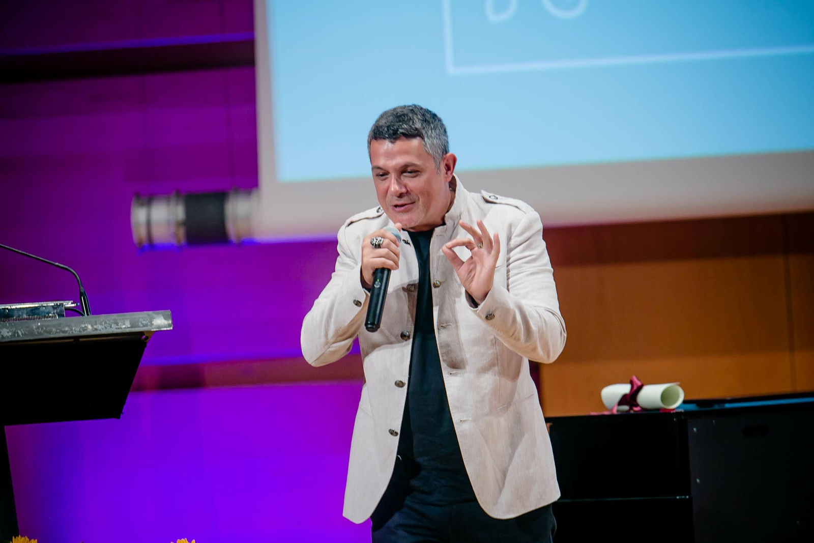 Acto de reconocimiento de Alejandro Sanz como hijo adoptivo de Cádiz