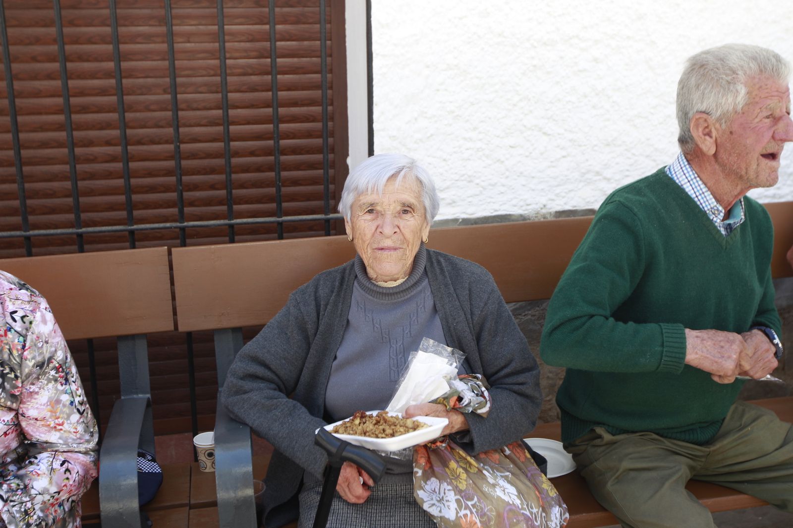 Imágenes de las Fiestas de Abrucena: concurso de mostos, encierro infantil y migas populares