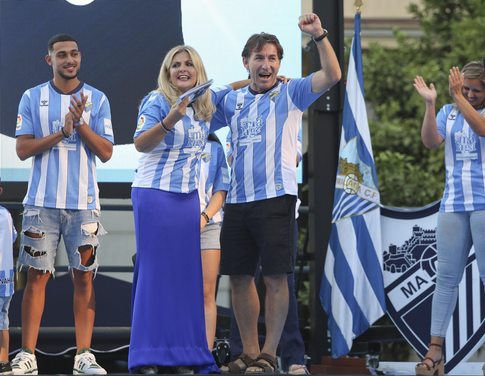 Las camisetas del Málaga CF toman el centro de la ciudad Las camisetas del Málaga CF toman el centro de la ciudad