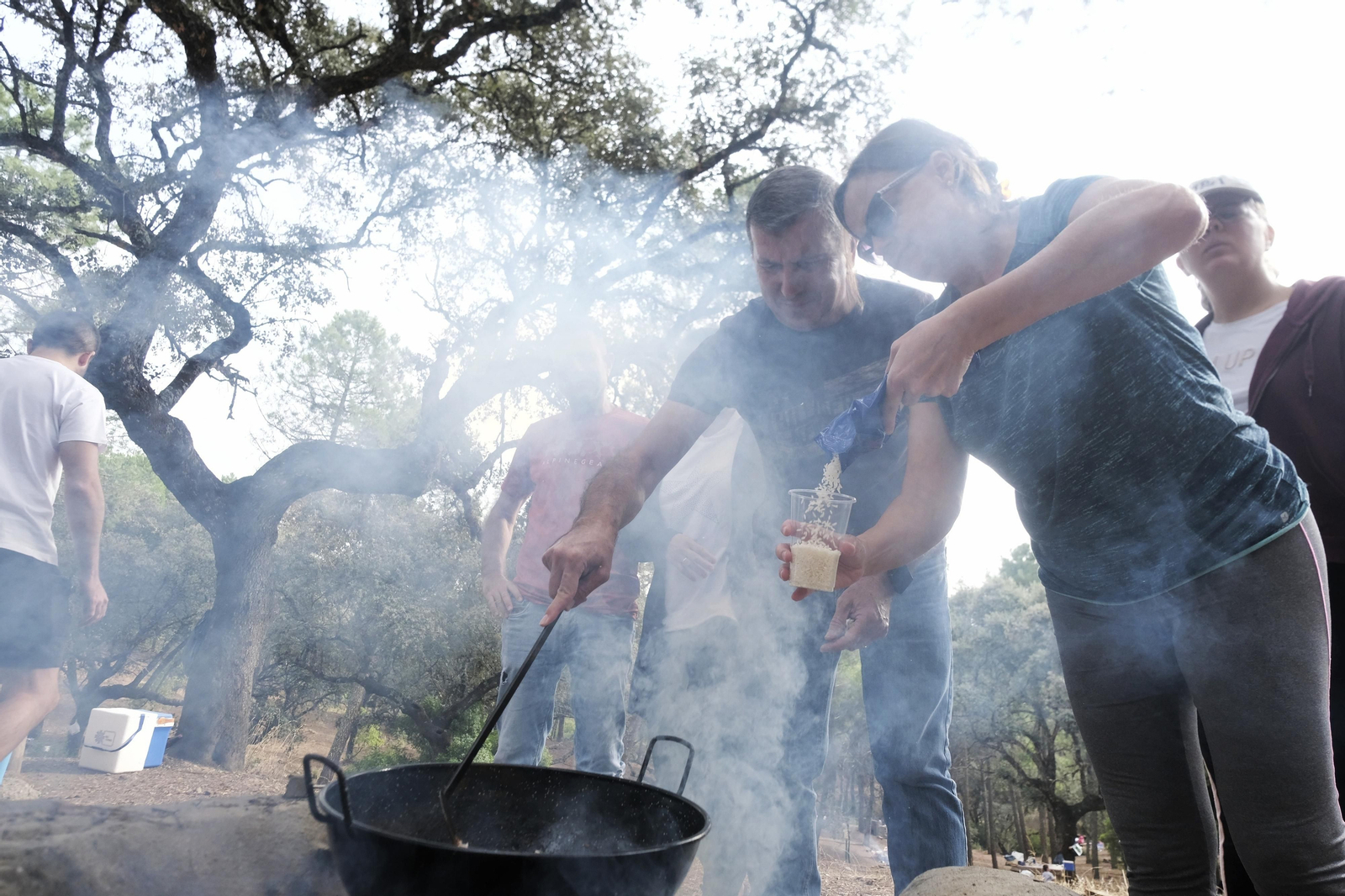 Los peroles por San Rafael en Los Villares, en imágenes