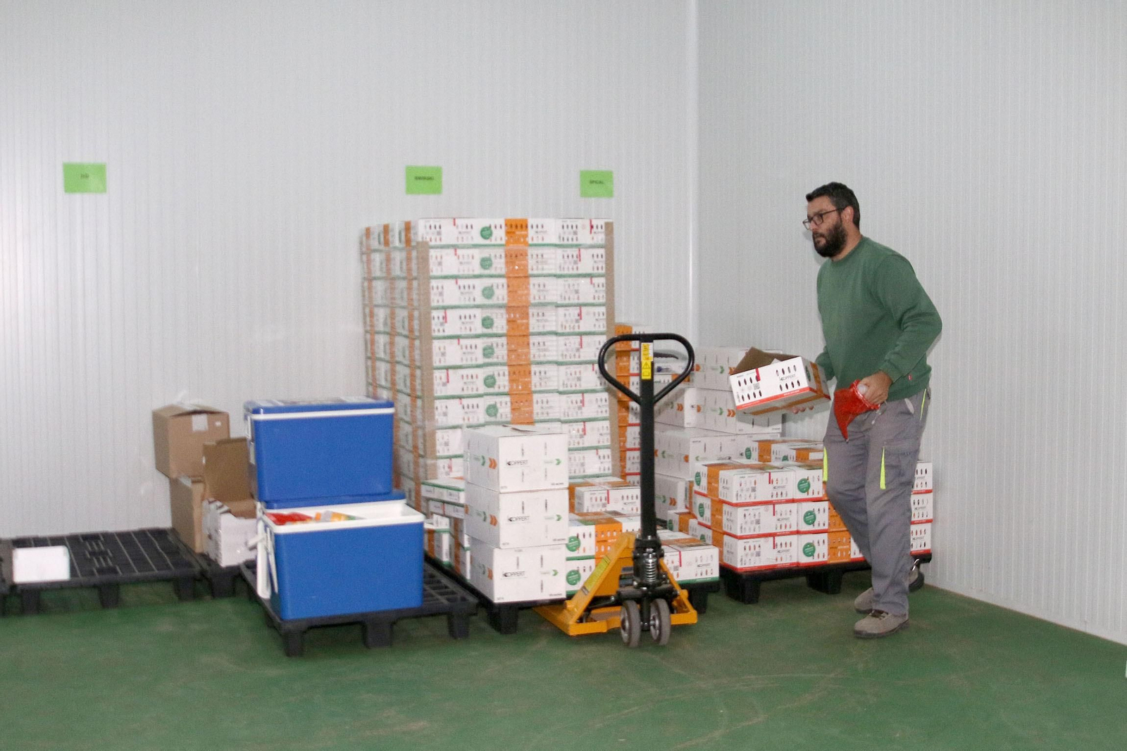 Fotogalería de la visita guiada a las instalaciones de Koppert en Águilas