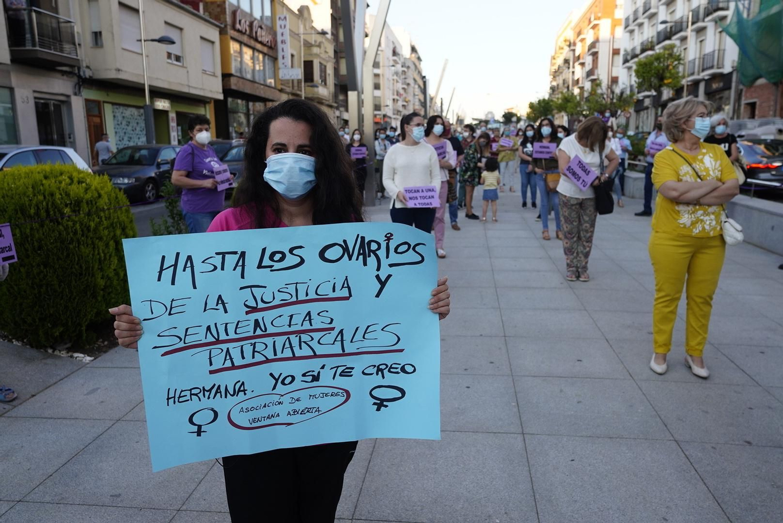 La concentración contra la sentencia de la Manada celebrada en Pozoblanco, en fotos