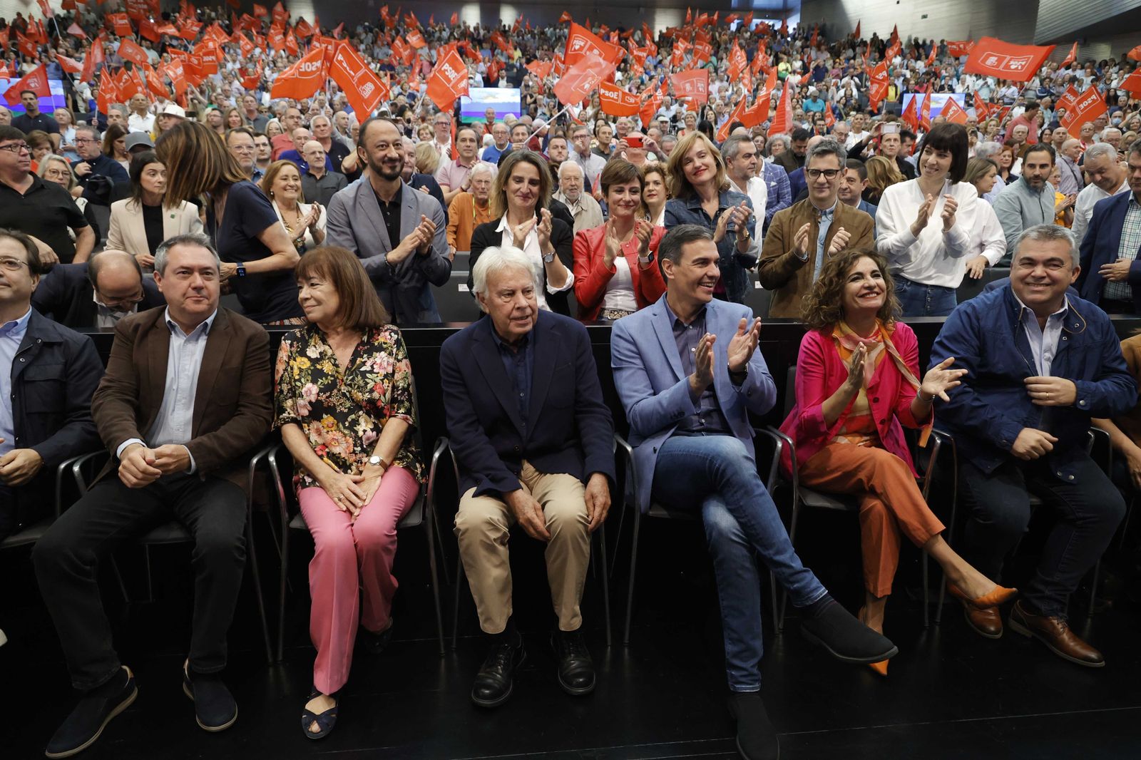 las imágenes del acto del PSOE en Sevilla