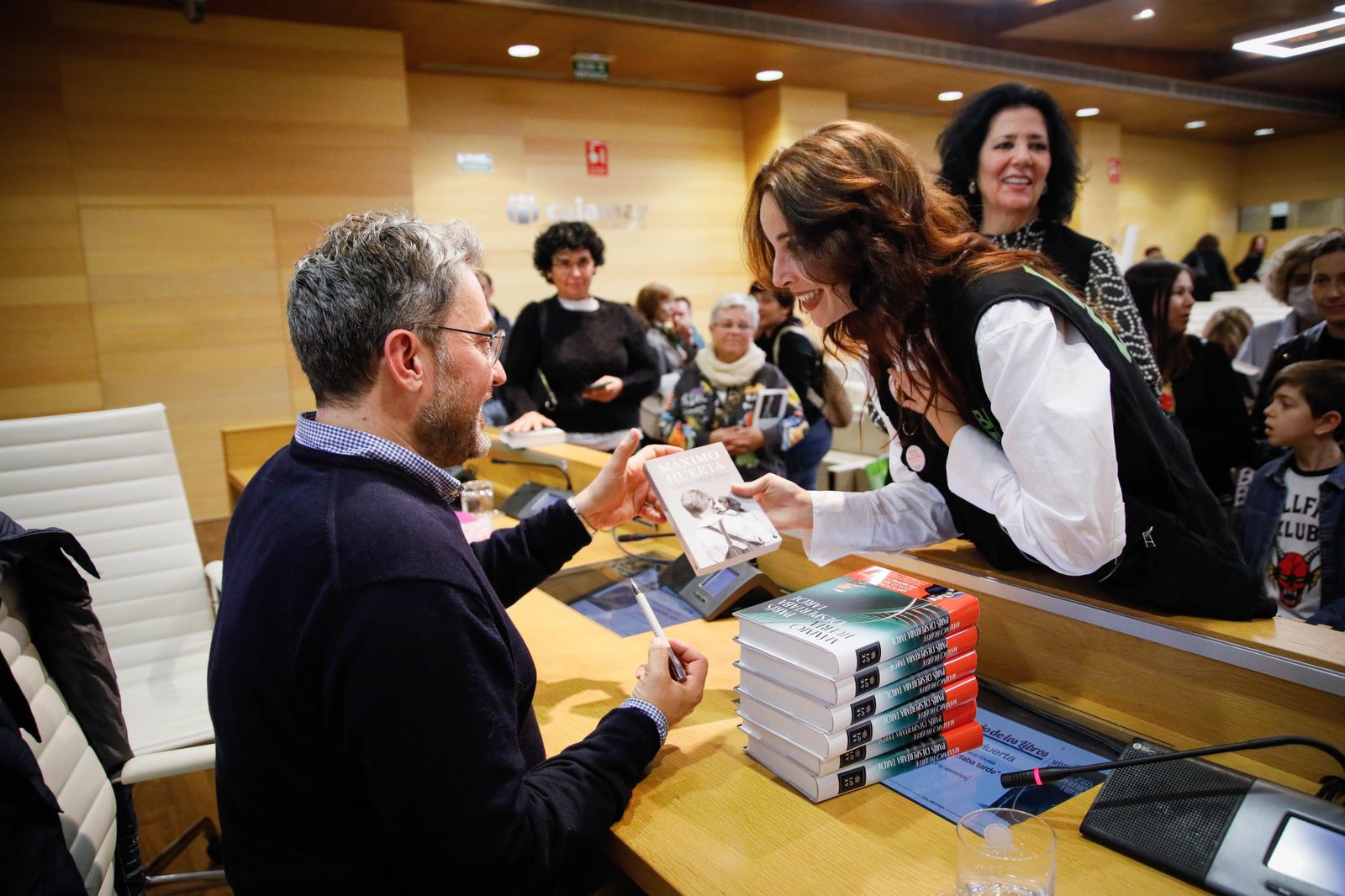¿Has estado en la presentación del libro de Máximo Huerta? Entra en la galería y buscate
