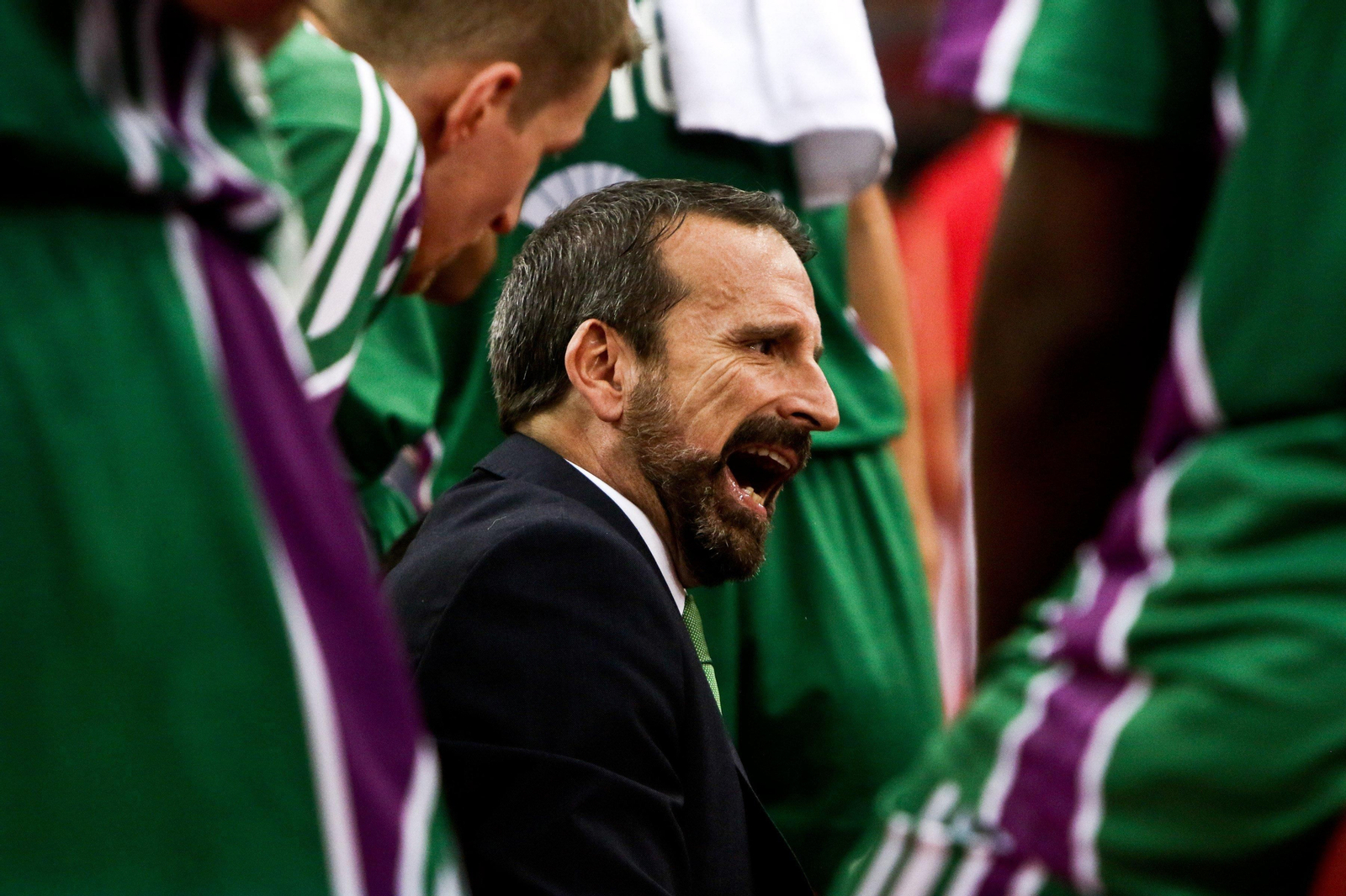 Joan Plaza, en un tiempo muerto en uno de los partidos de esta temporada.